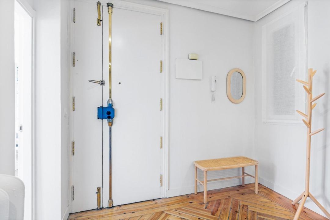 4 Bedrooms 2 Bathrooms Furnished - Salamanca - Refurbished - Mintystay Apartment Madrid