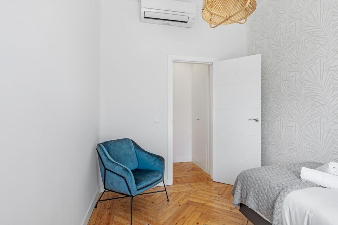4 Bedrooms 2 Bathrooms Furnished - Salamanca - Refurbished - Mintystay *