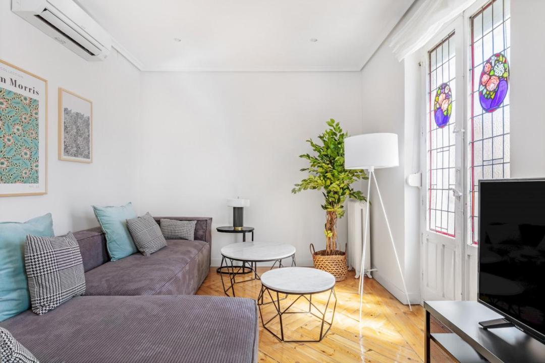 4 Bedrooms 2 Bathrooms Furnished - Salamanca - Refurbished - Mintystay