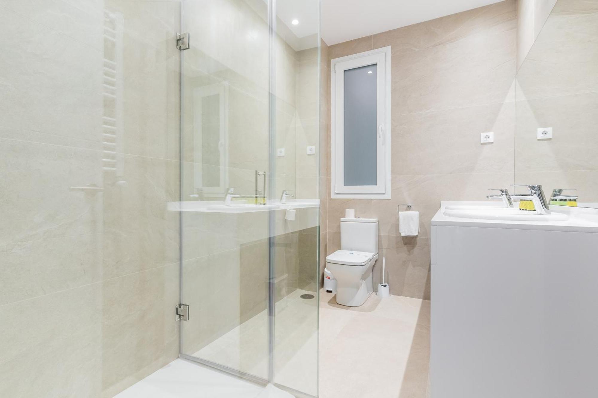 Stylish -4bedrooms 2bathrooms-salamanca Apartment