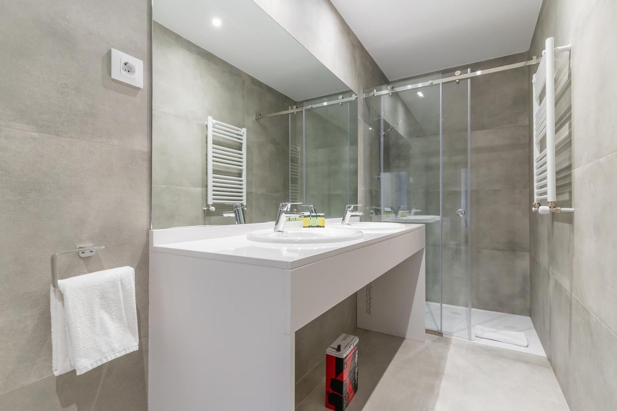 Stylish -4bedrooms 2bathrooms-salamanca