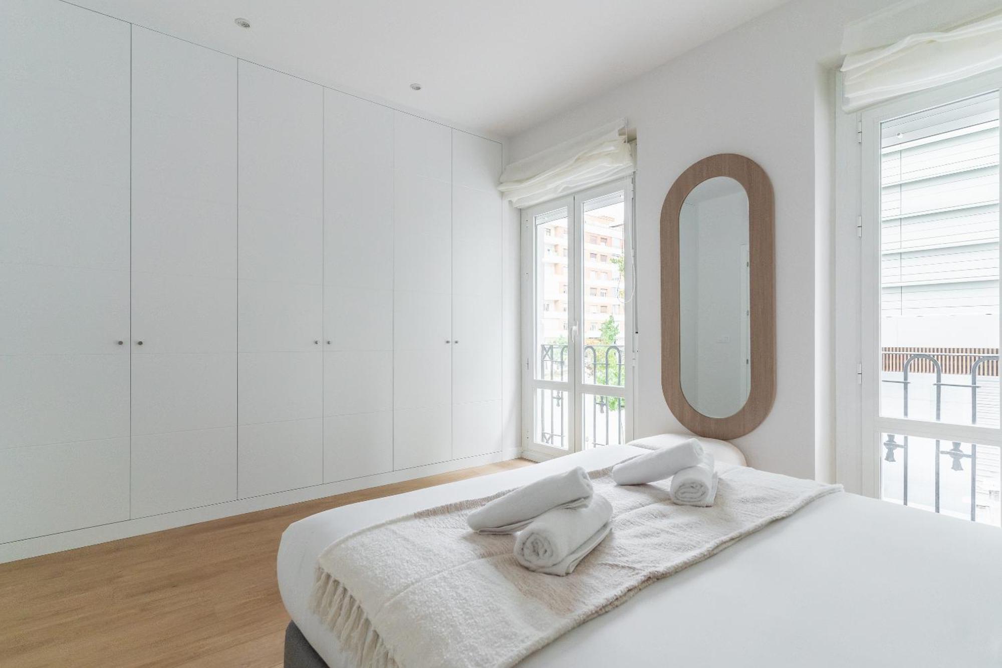 Stylish -4bedrooms 2bathrooms-salamanca Apartment *