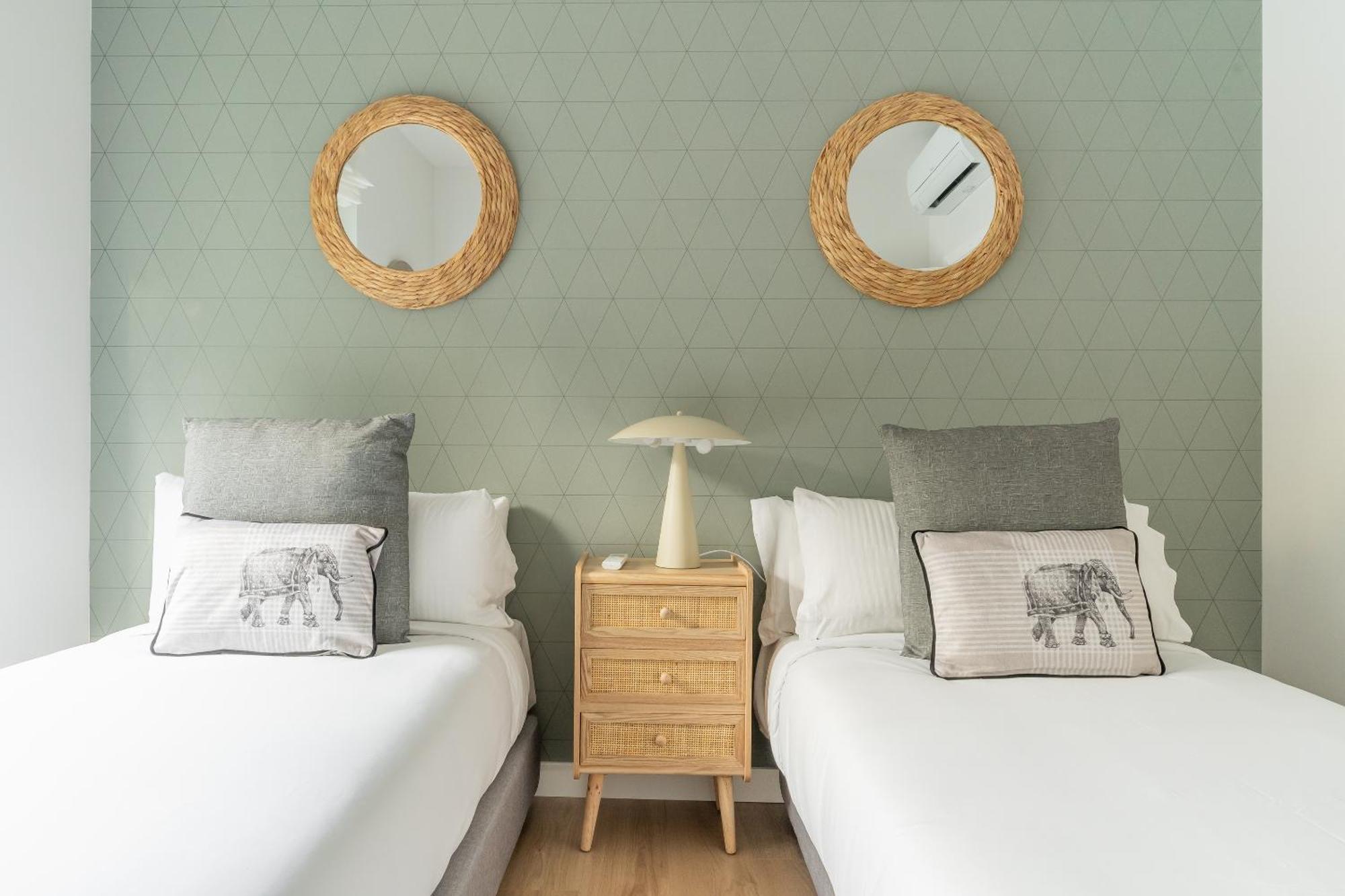 Stylish -4bedrooms 2bathrooms-salamanca Apartment Madrid