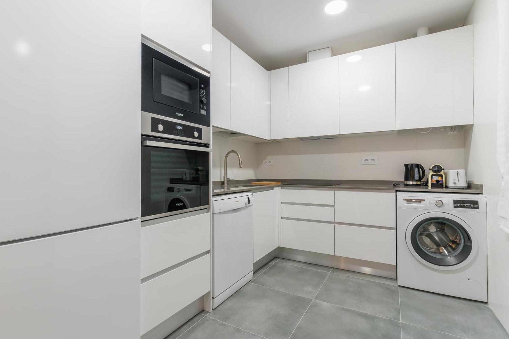 Stylish -4bedrooms 2bathrooms-salamanca Apartment Madrid