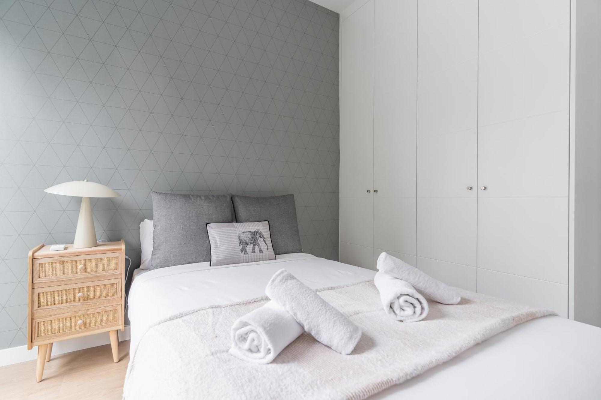 Renovated Modern -4 Bedrooms 2baths-salamanca * Madrid