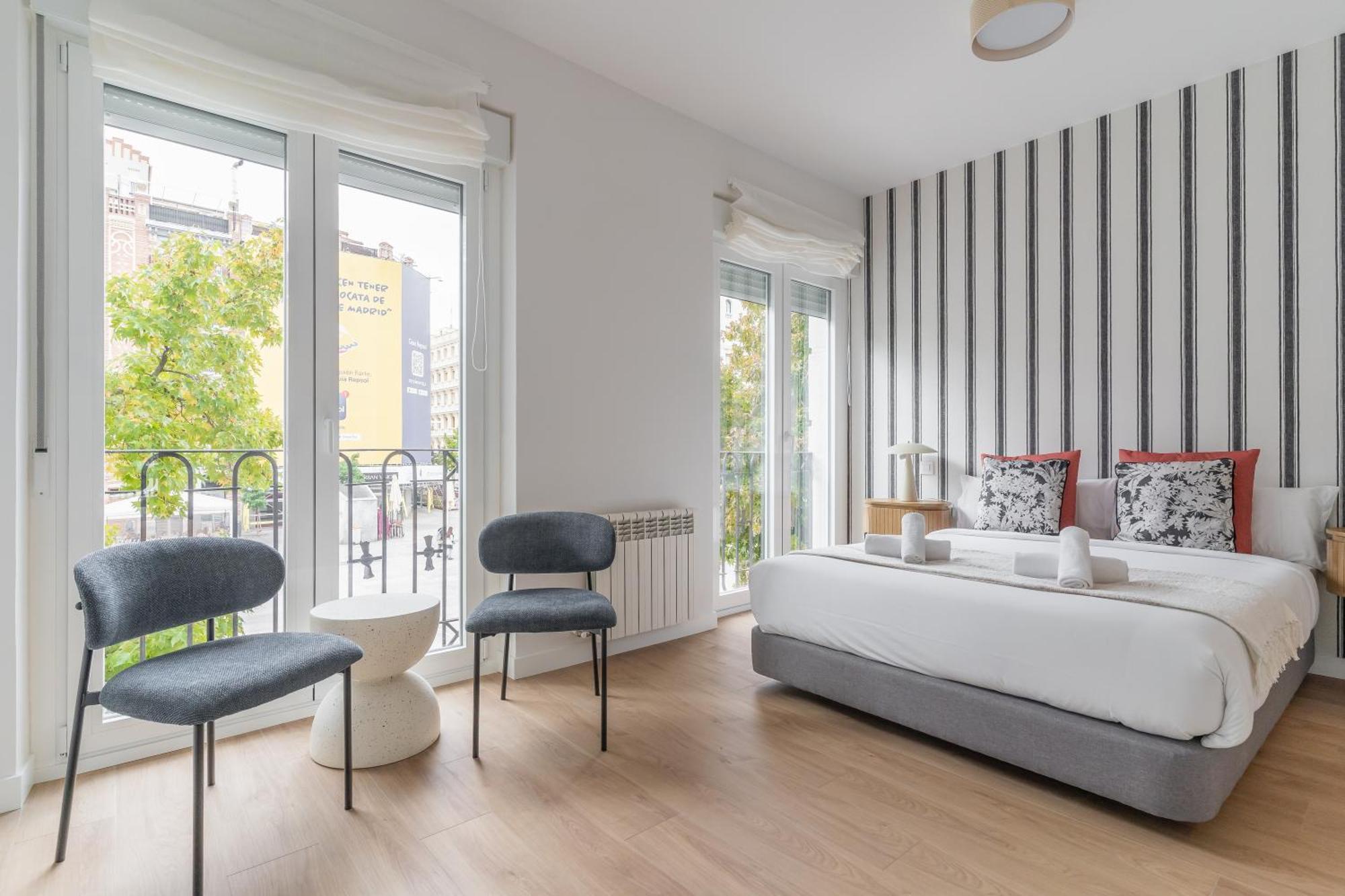 Renovated Modern -4 Bedrooms 2baths-salamanca Apartment Madrid