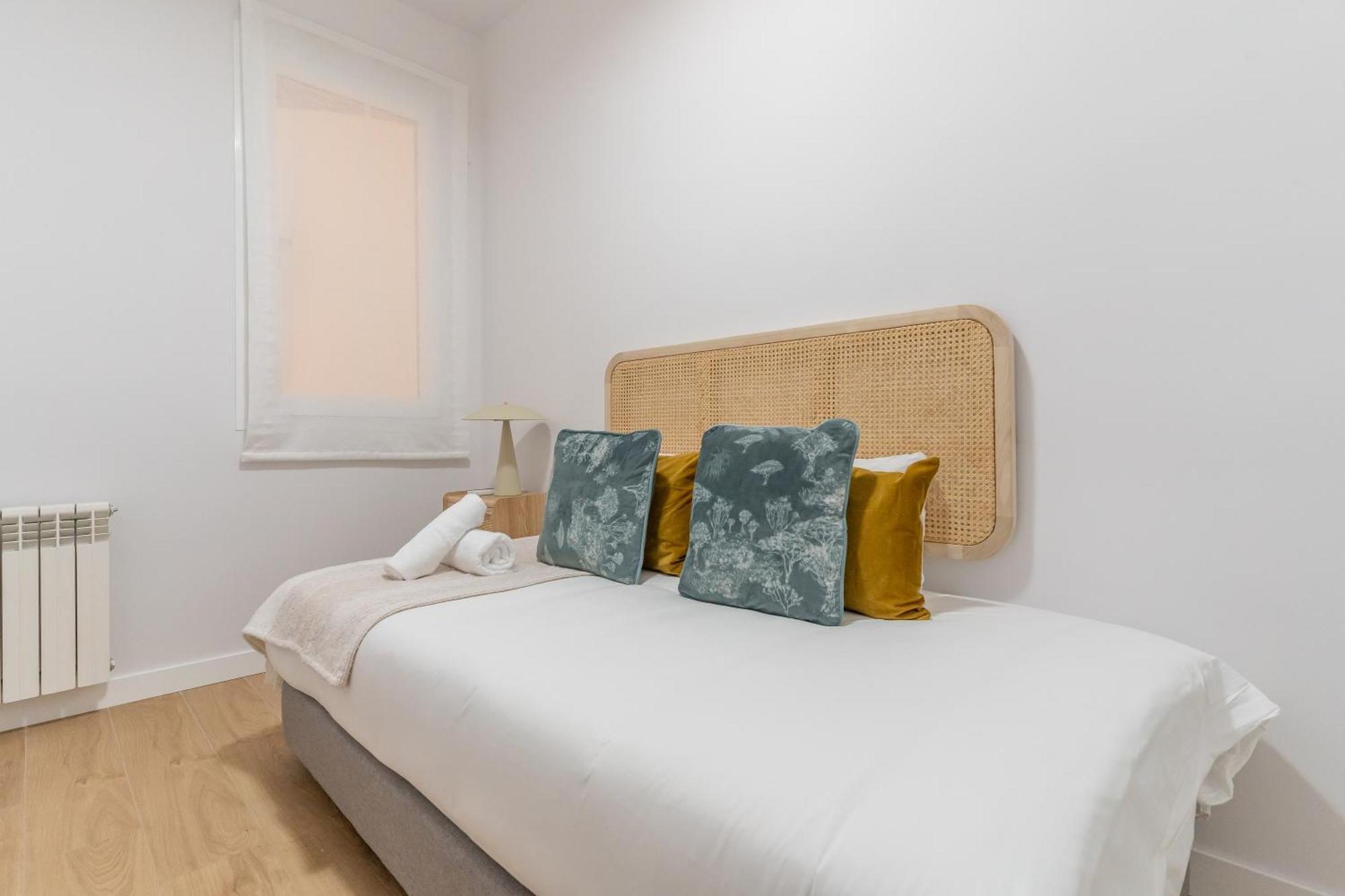 Renovated Modern -4 Bedrooms 2baths-salamanca Apartment