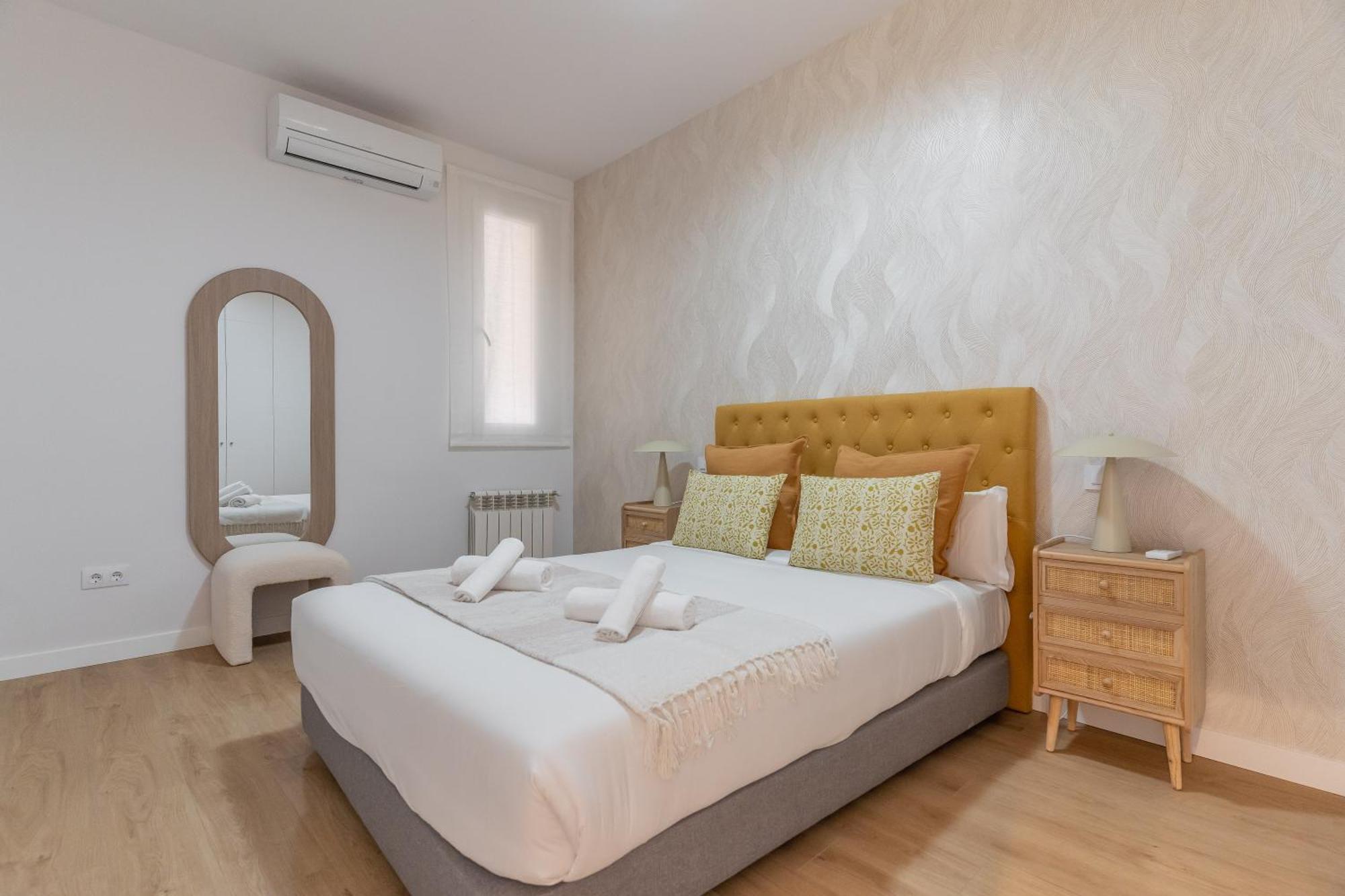 Apartment Renovated Modern -4 Bedrooms 2baths-salamanca Madrid