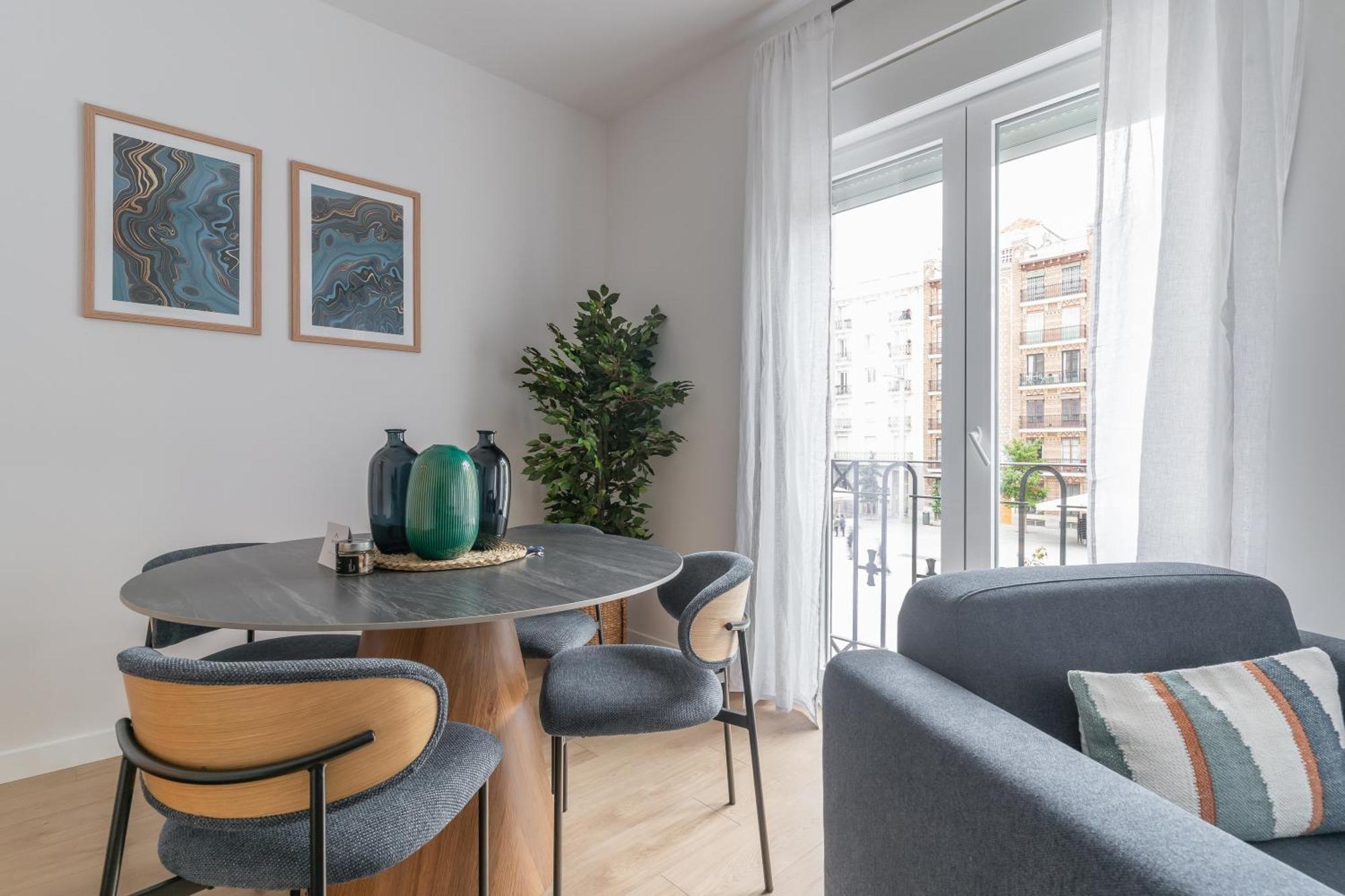 Renovated Modern -4 Bedrooms 2baths-salamanca Apartment Madrid