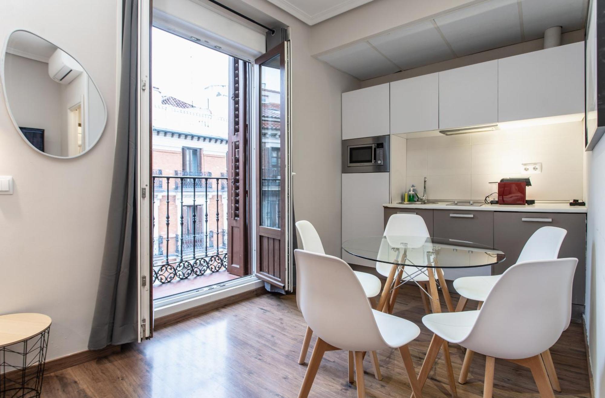 Apartment Nickel *
