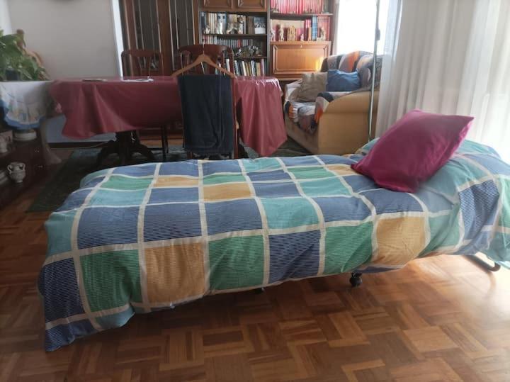 Homestay Alameda De Osuna Aeropuerto Madrid