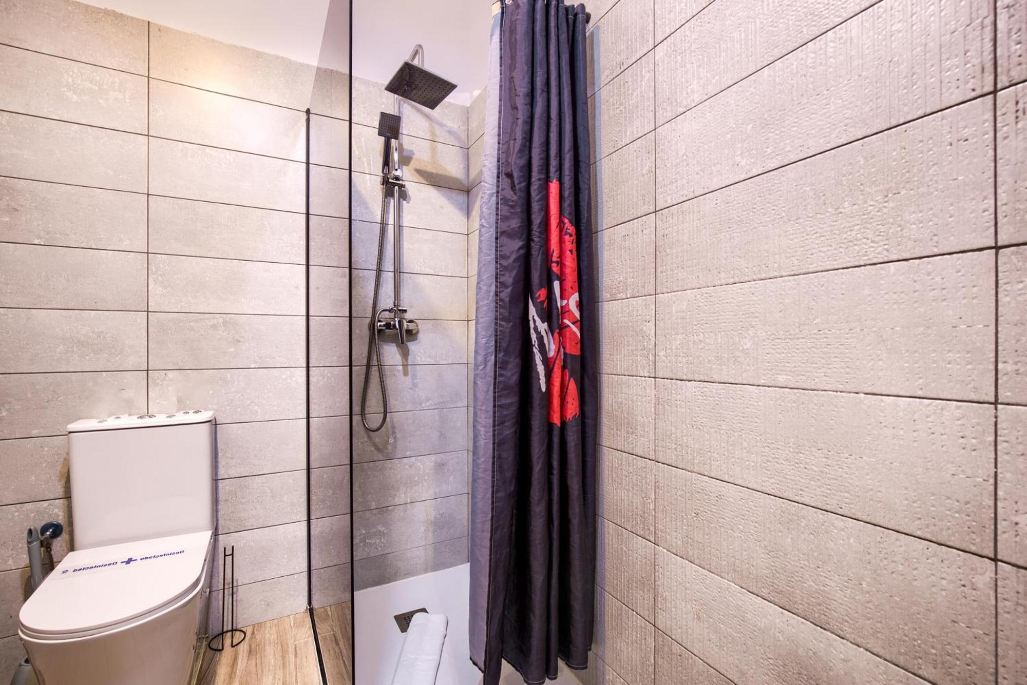 Charming Tirso De Molina Apartment *