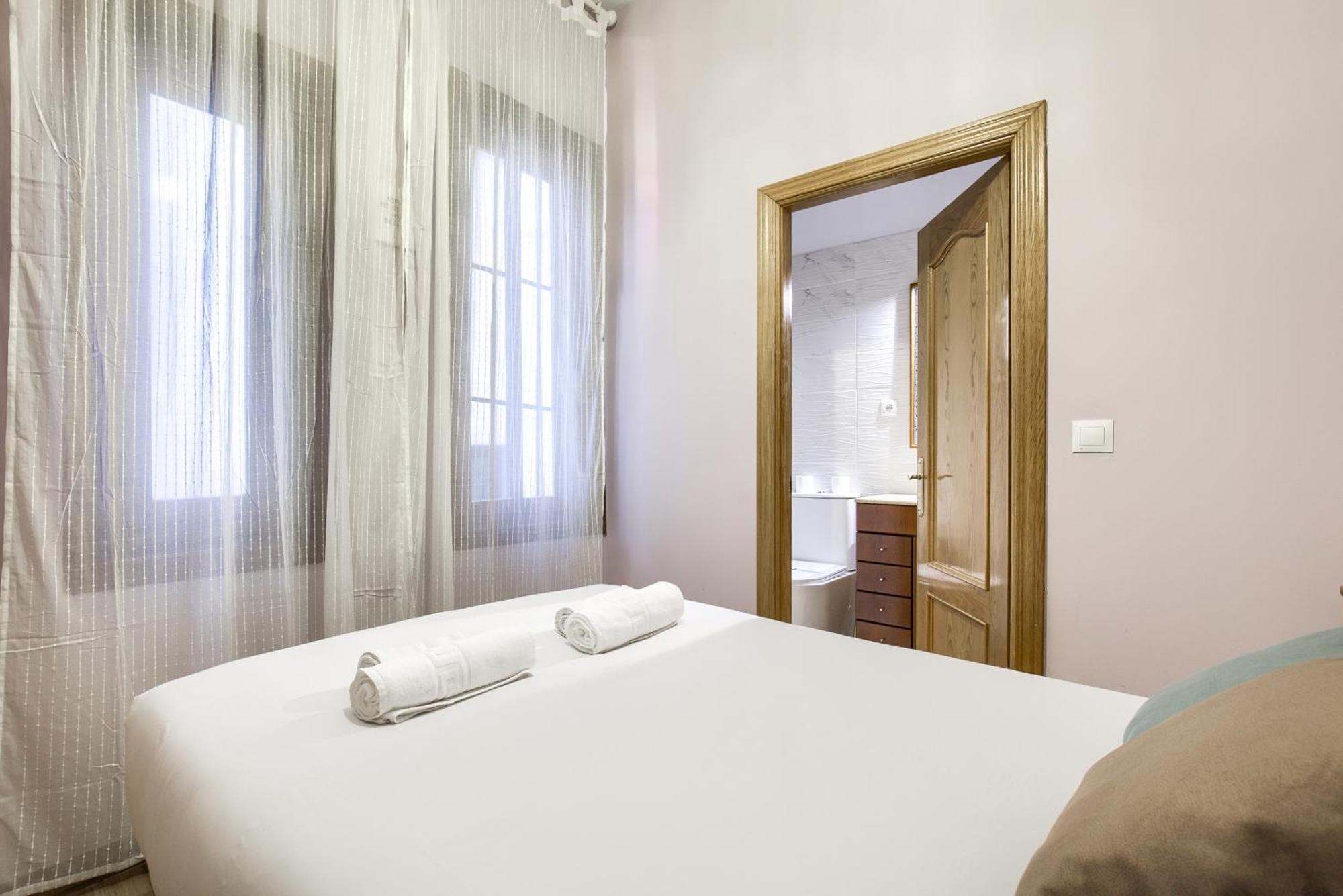 Charming Tirso De Molina Apartment Madrid