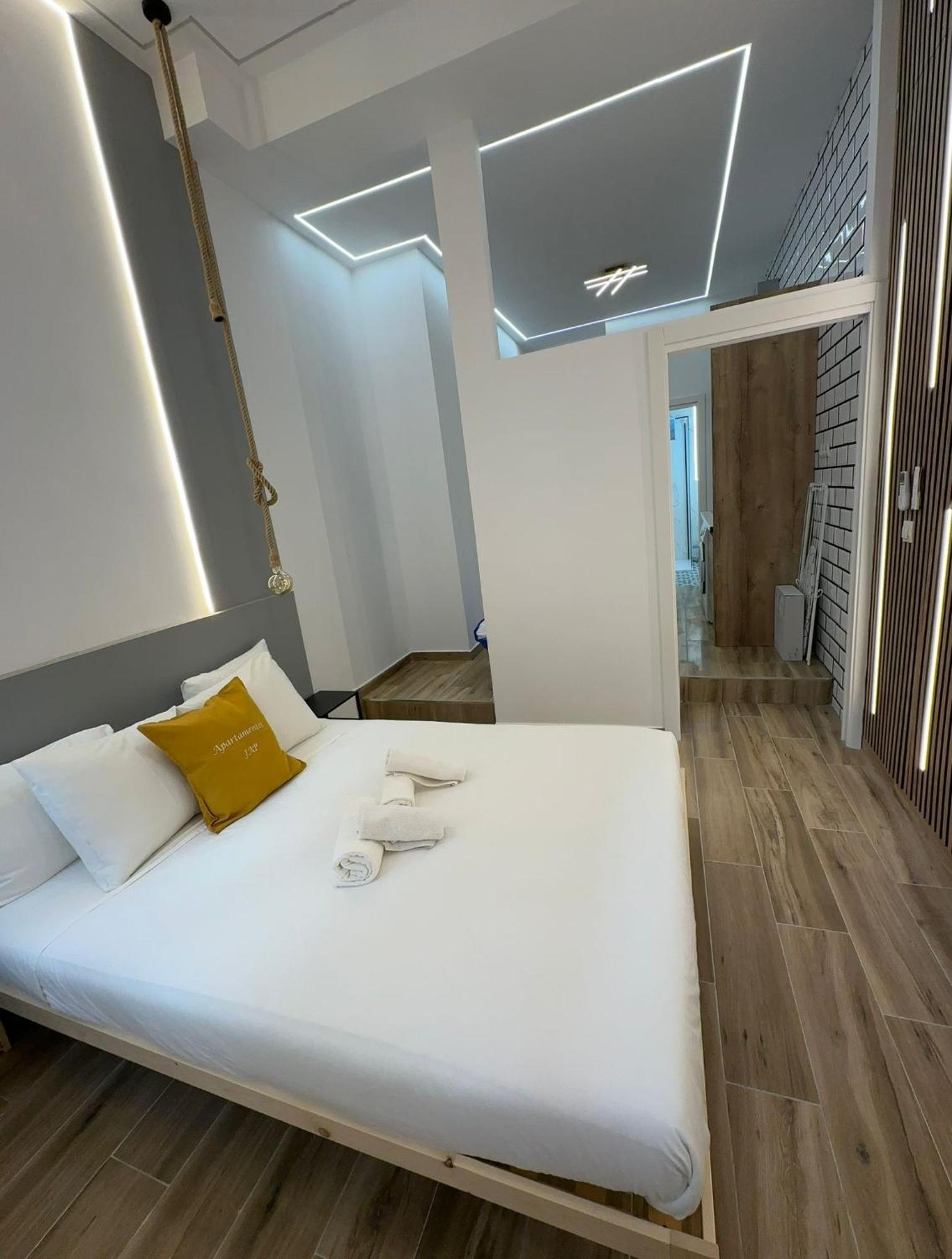 Apartment Plaza Castilla Madrid