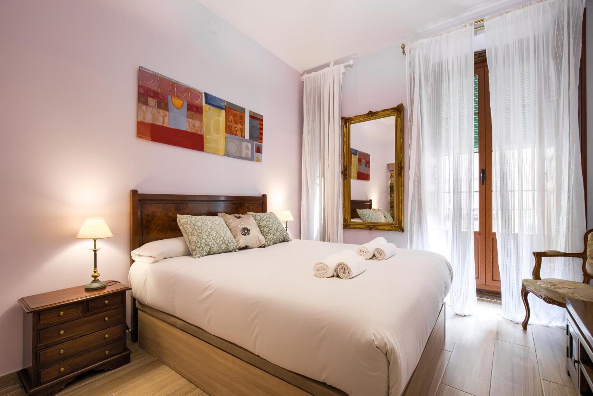 Charming Tirso De Molina Apartment *