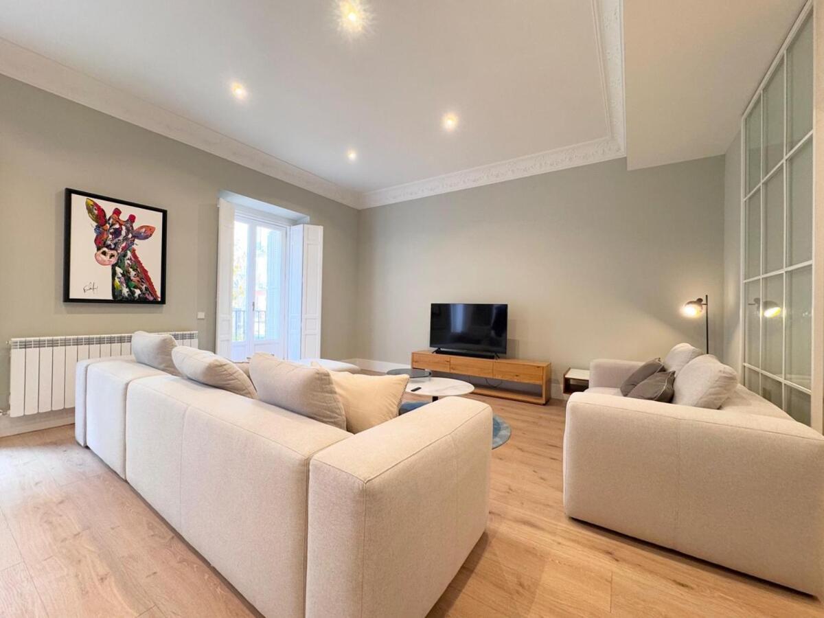 Alcala Gate Exquisite Luxury Seasonal Apartment Madrid