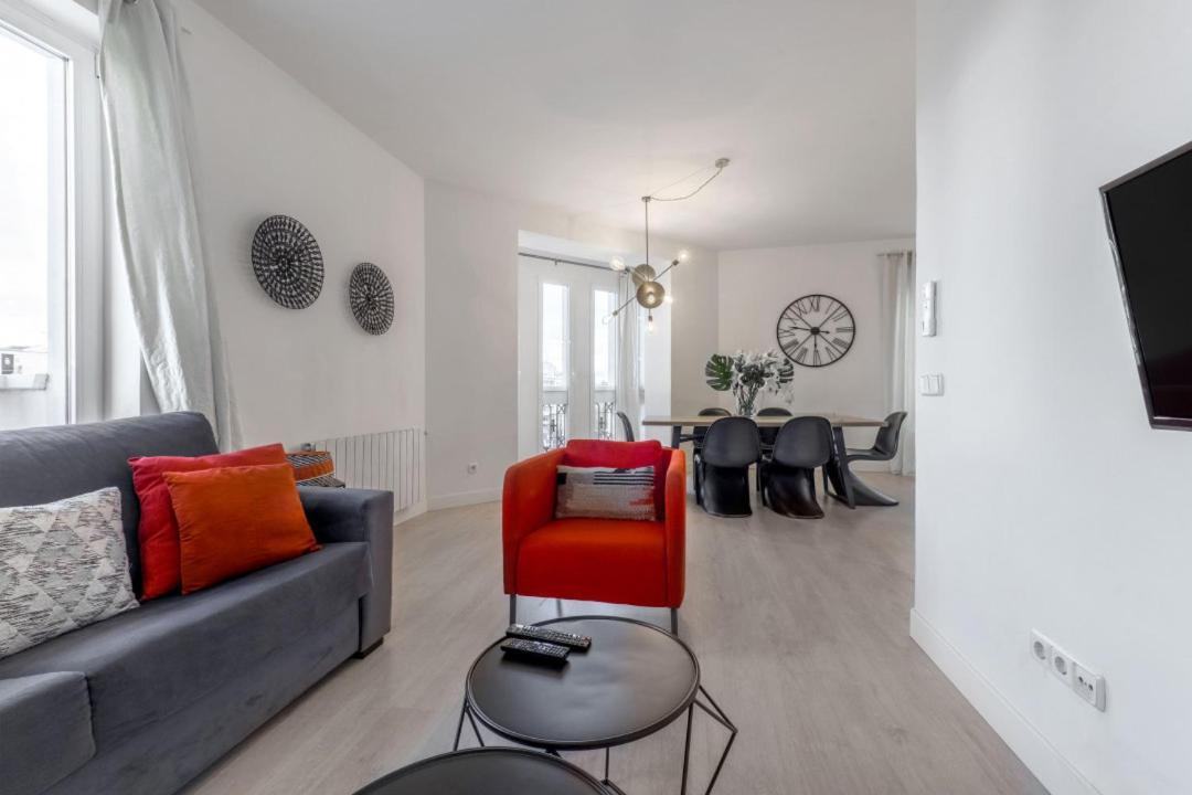 3 Bedrooms 2 Bathrooms Furnished - Salamanca - Modern And Bright - Mintystay Apartment