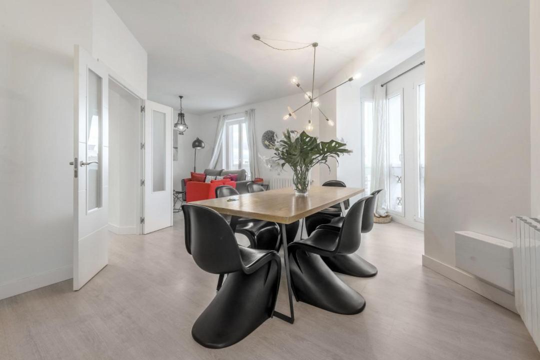 3 Bedrooms 2 Bathrooms Furnished - Salamanca - Modern And Bright - Mintystay