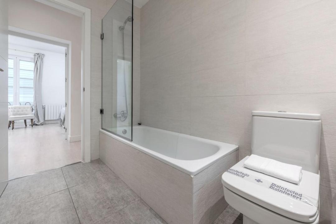 3 Bedrooms 2 Bathrooms Furnished - Salamanca - Modern And Bright - Mintystay Apartment *