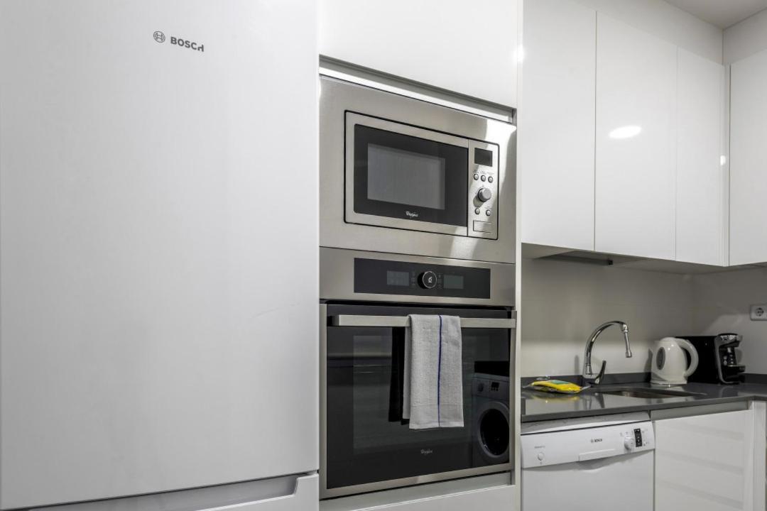 Apartment 3 Bedrooms 2 Bathrooms Furnished - Salamanca - Modern And Bright - Mintystay Madrid