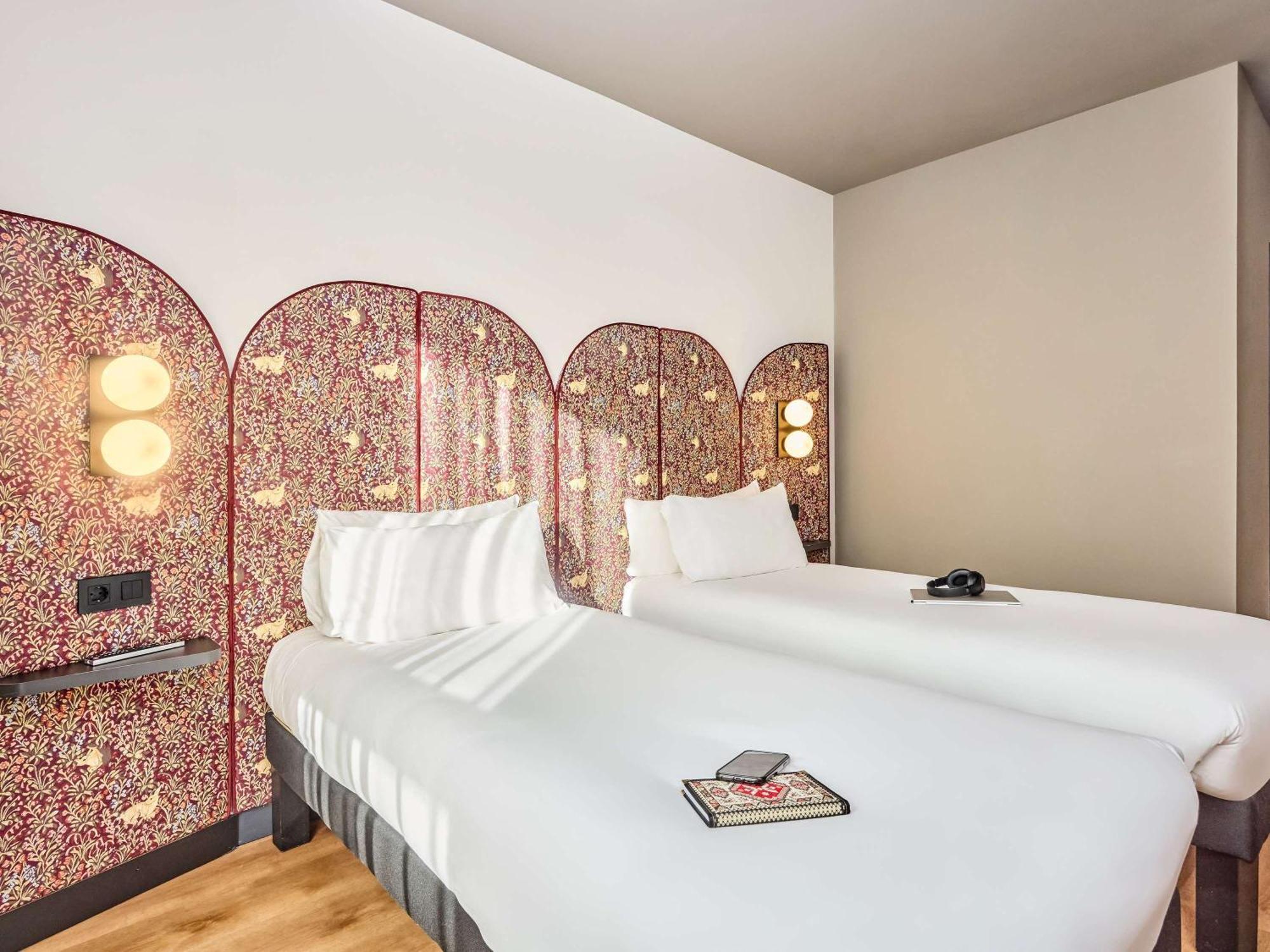 Ibis Styles Centro Maravillas 2*