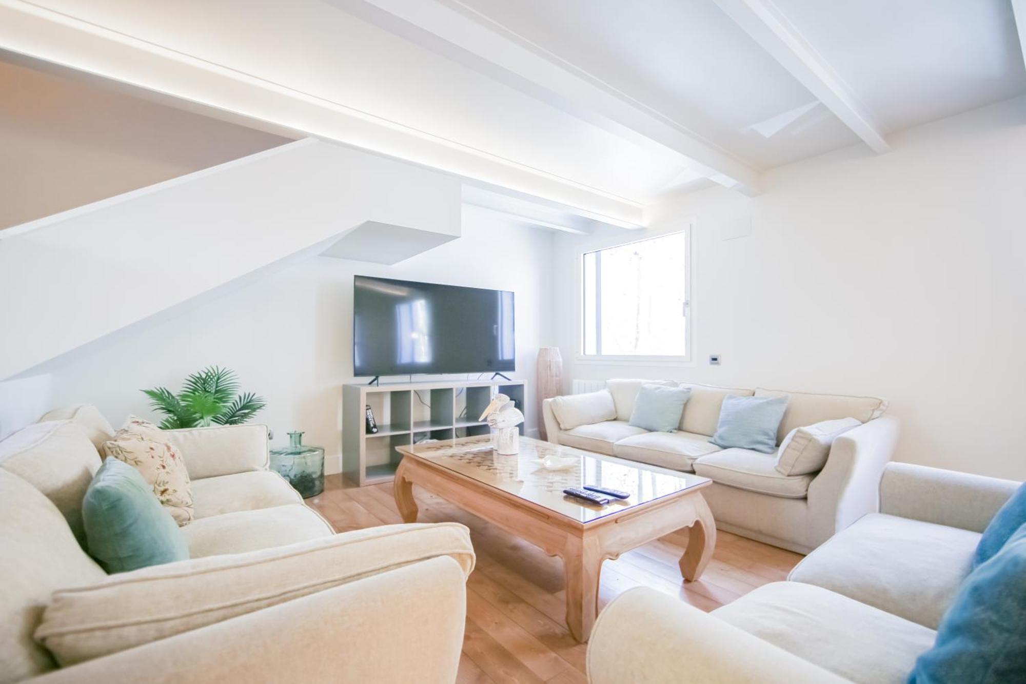 Duplex De Lujo Junto Al Bernabeu Real Ferienhaus