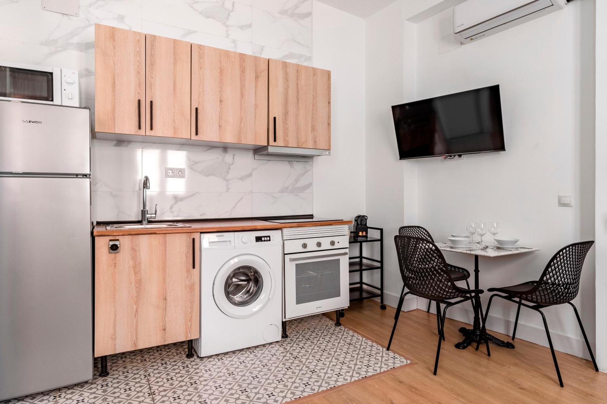 Apartamento Charming Lucero Madri