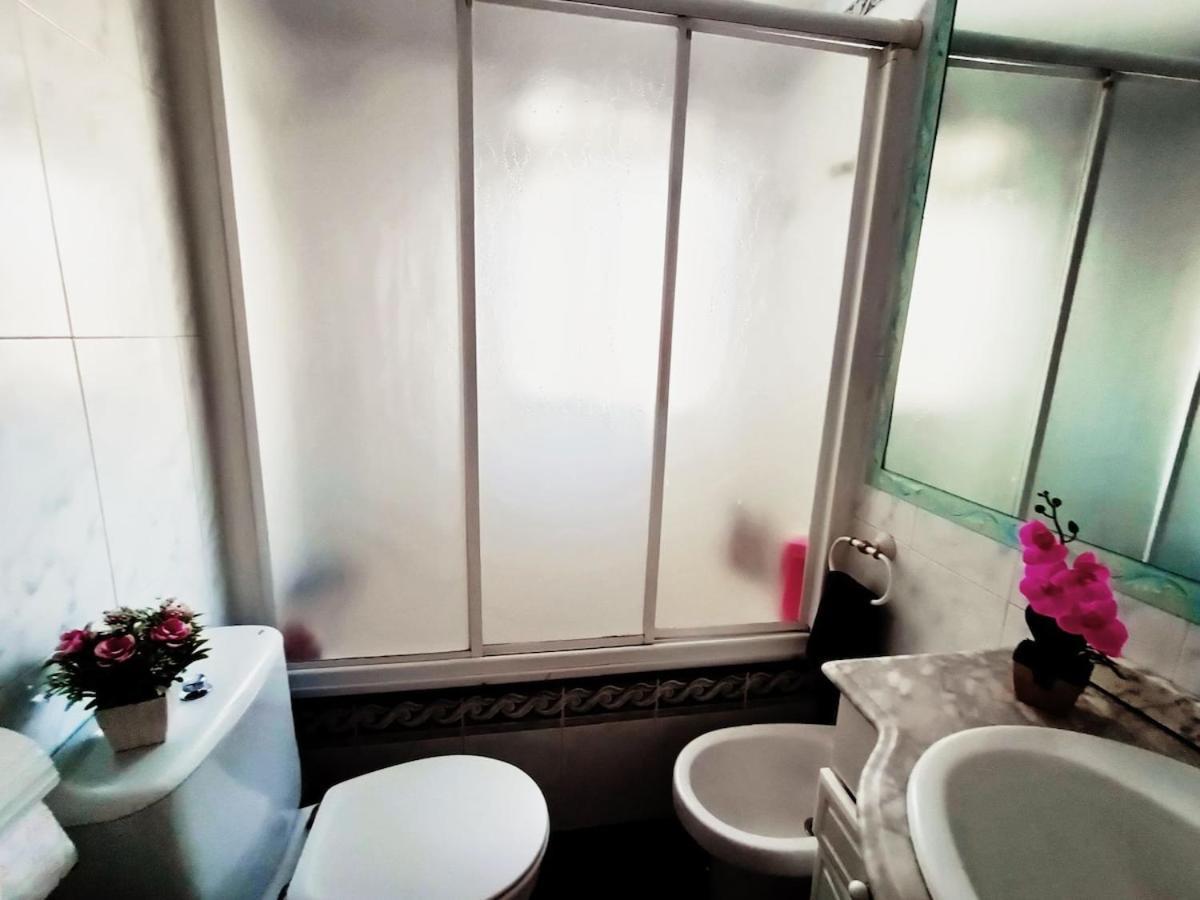 Coquette Private Double Homestay Madrid