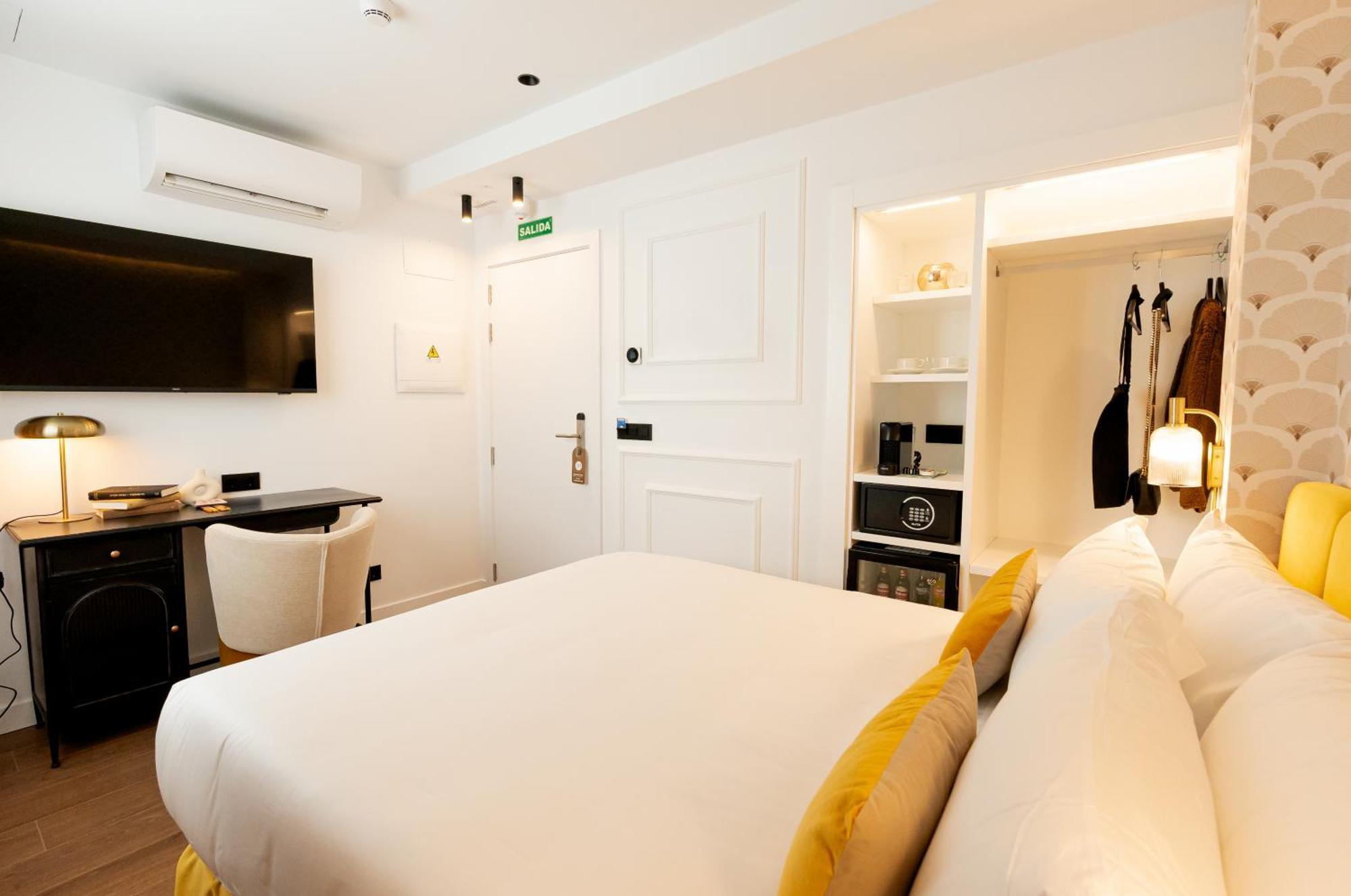 L&h Callao Selection Adults Only Guest house Madrid