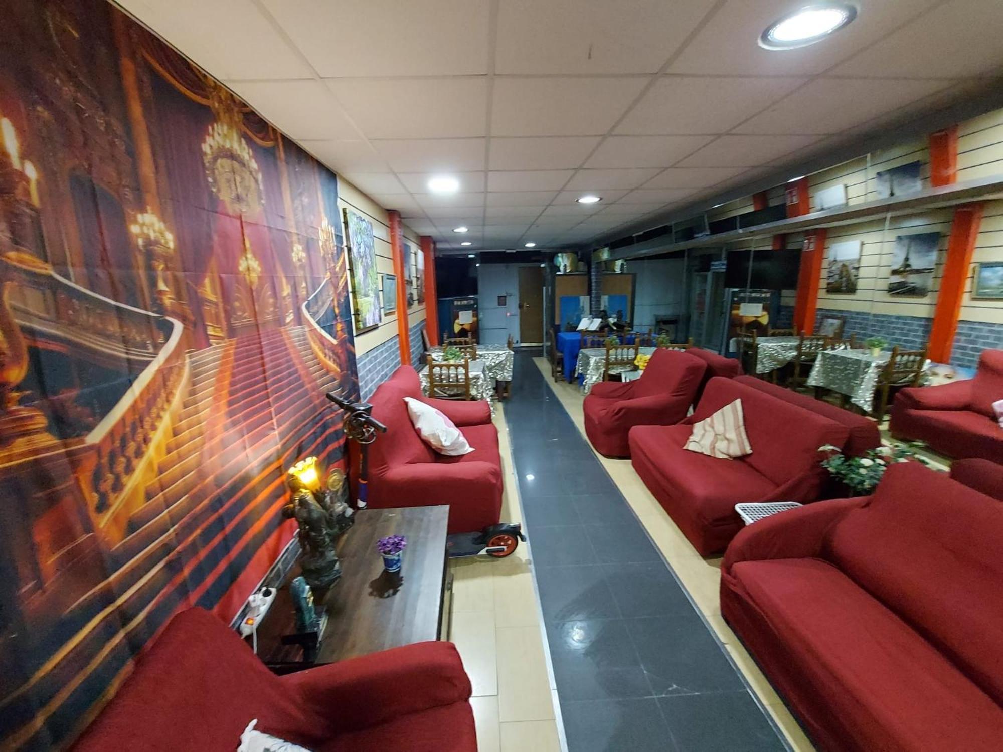 Hostal Bernabeu A 15 Minutos