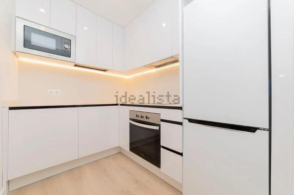 Apartment Charming, Bright &