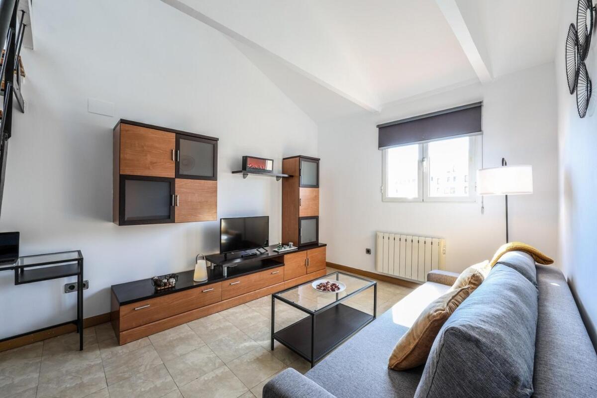 Penthouse Duplex With Terrace In Alcala *