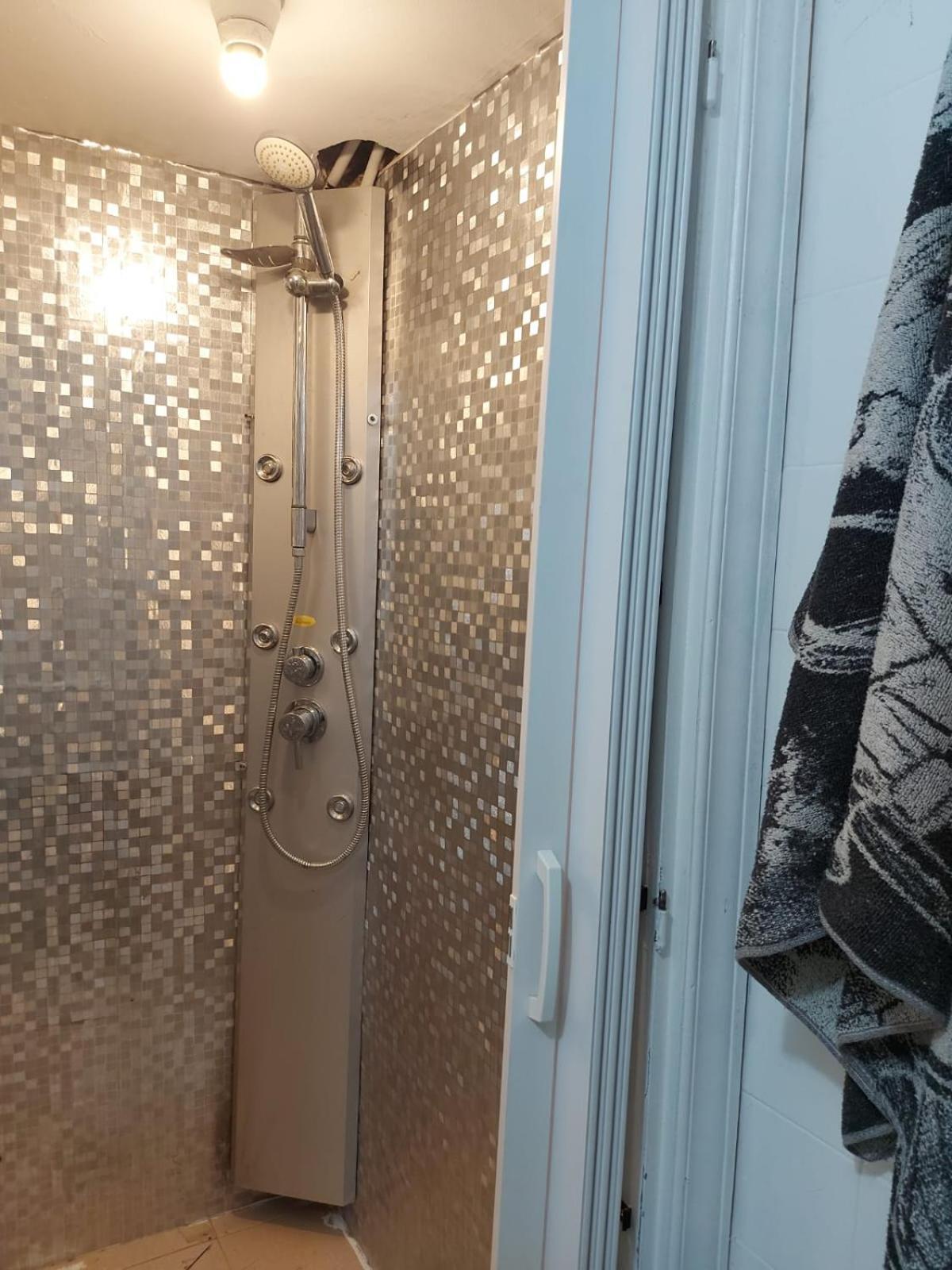 Hostel Bernabeu A 15 Minutos Madrid