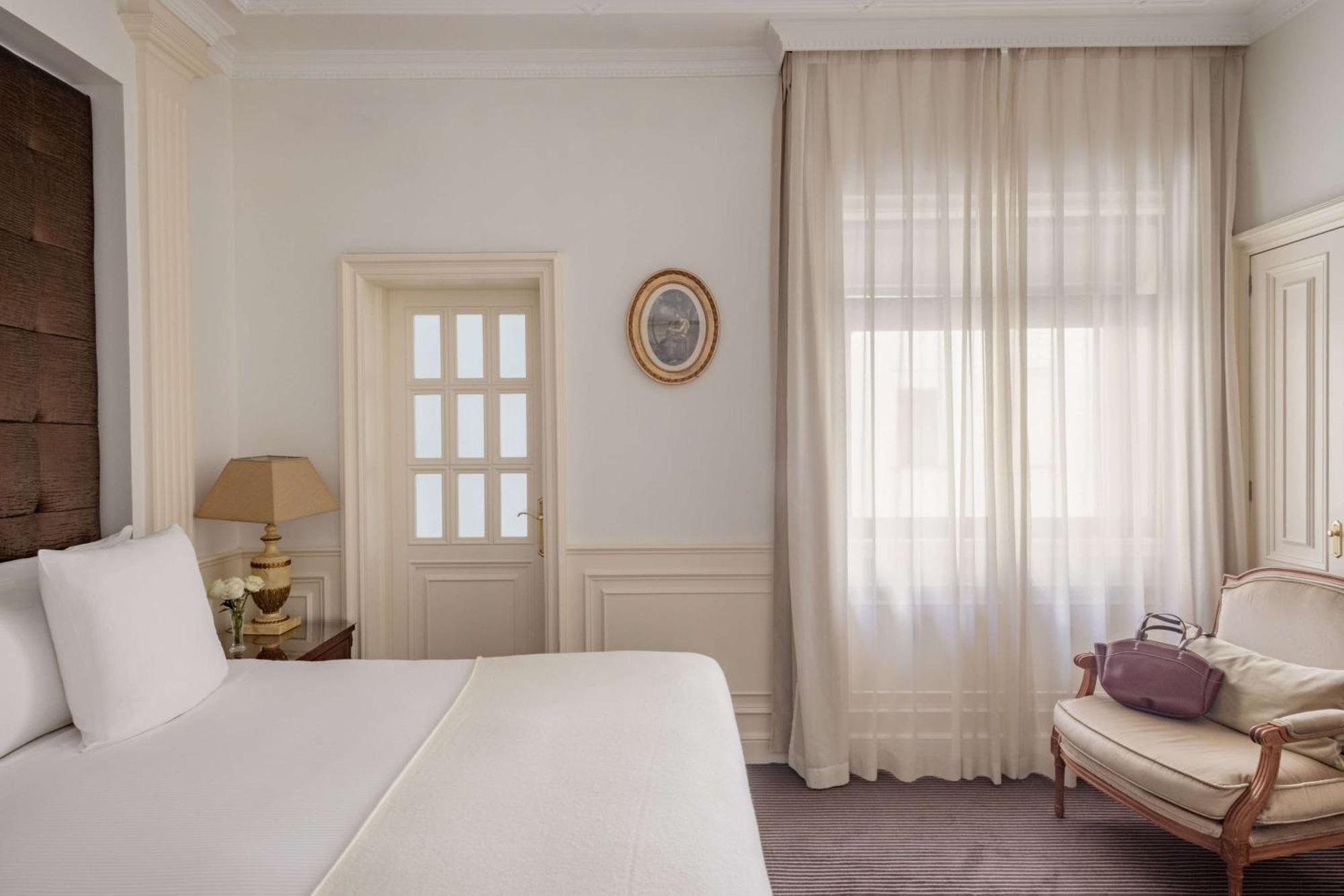 Fenix Gran Melia - The Leading Of The World Hotel