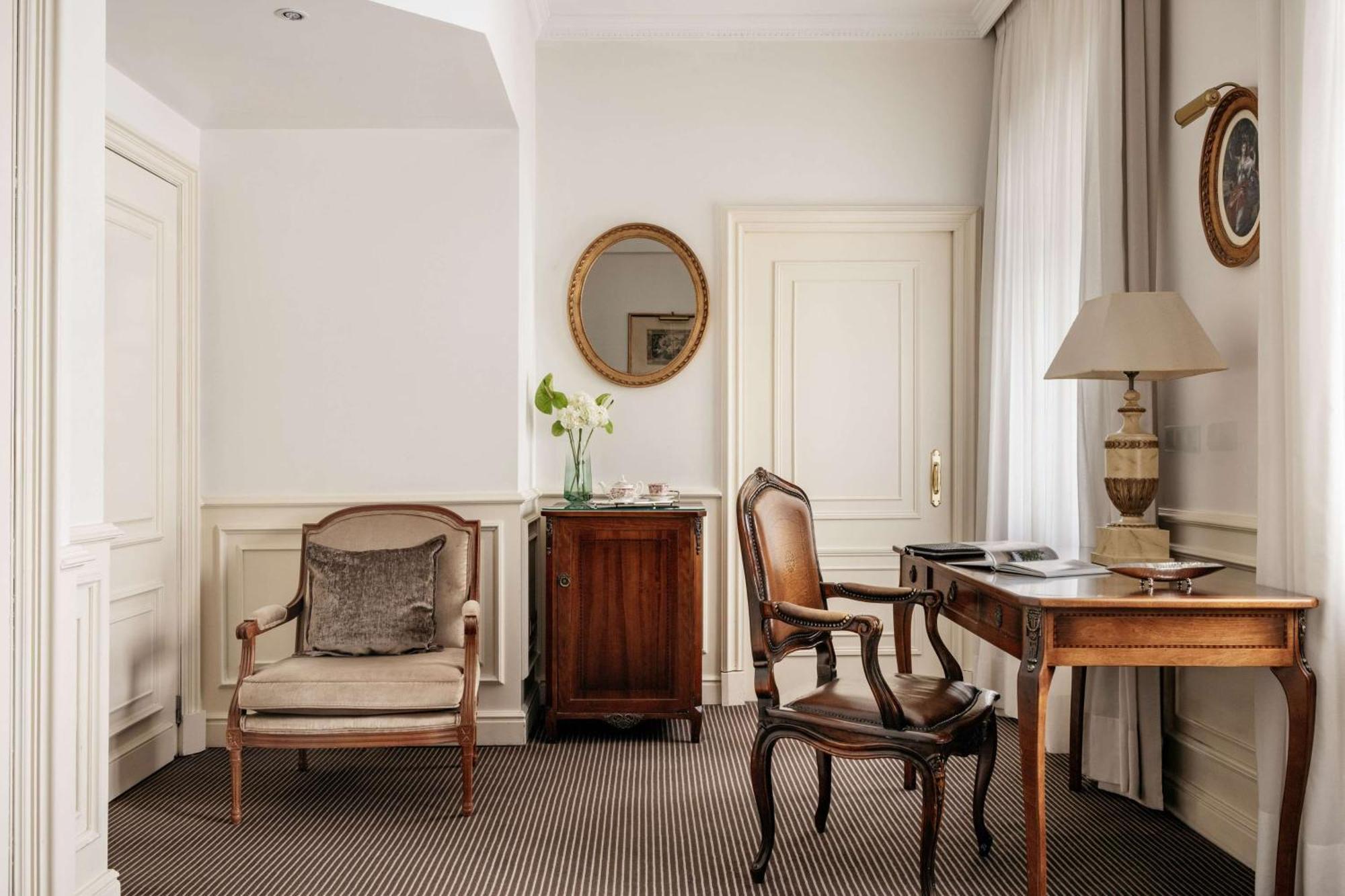 Fenix Gran Melia - The Leading Of The World Hotel