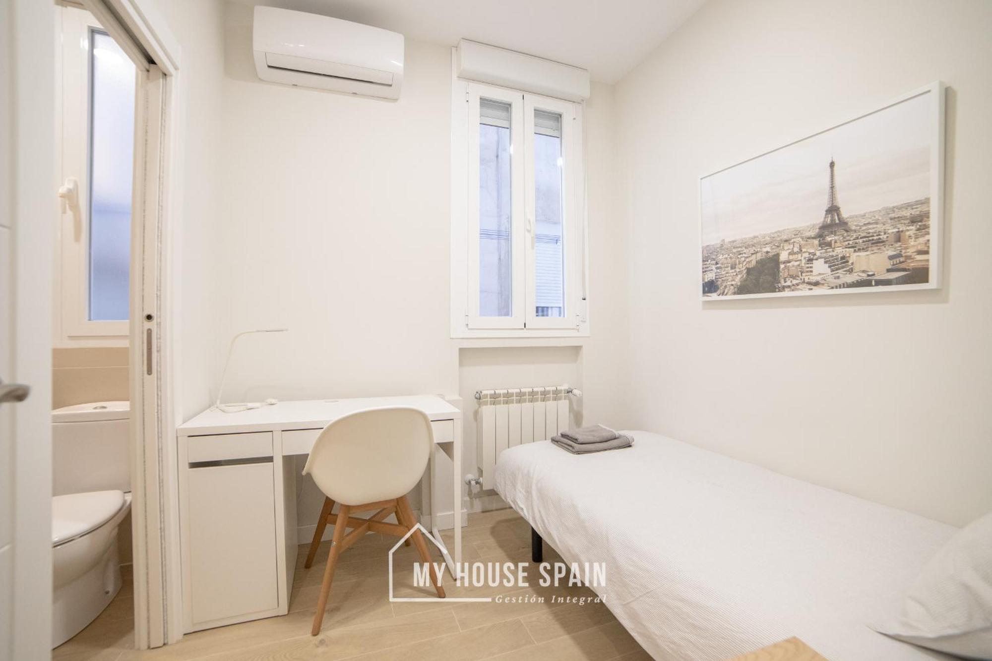 Myhousespain - Acogedor Piso Con Patio En Chamberi * Madrid