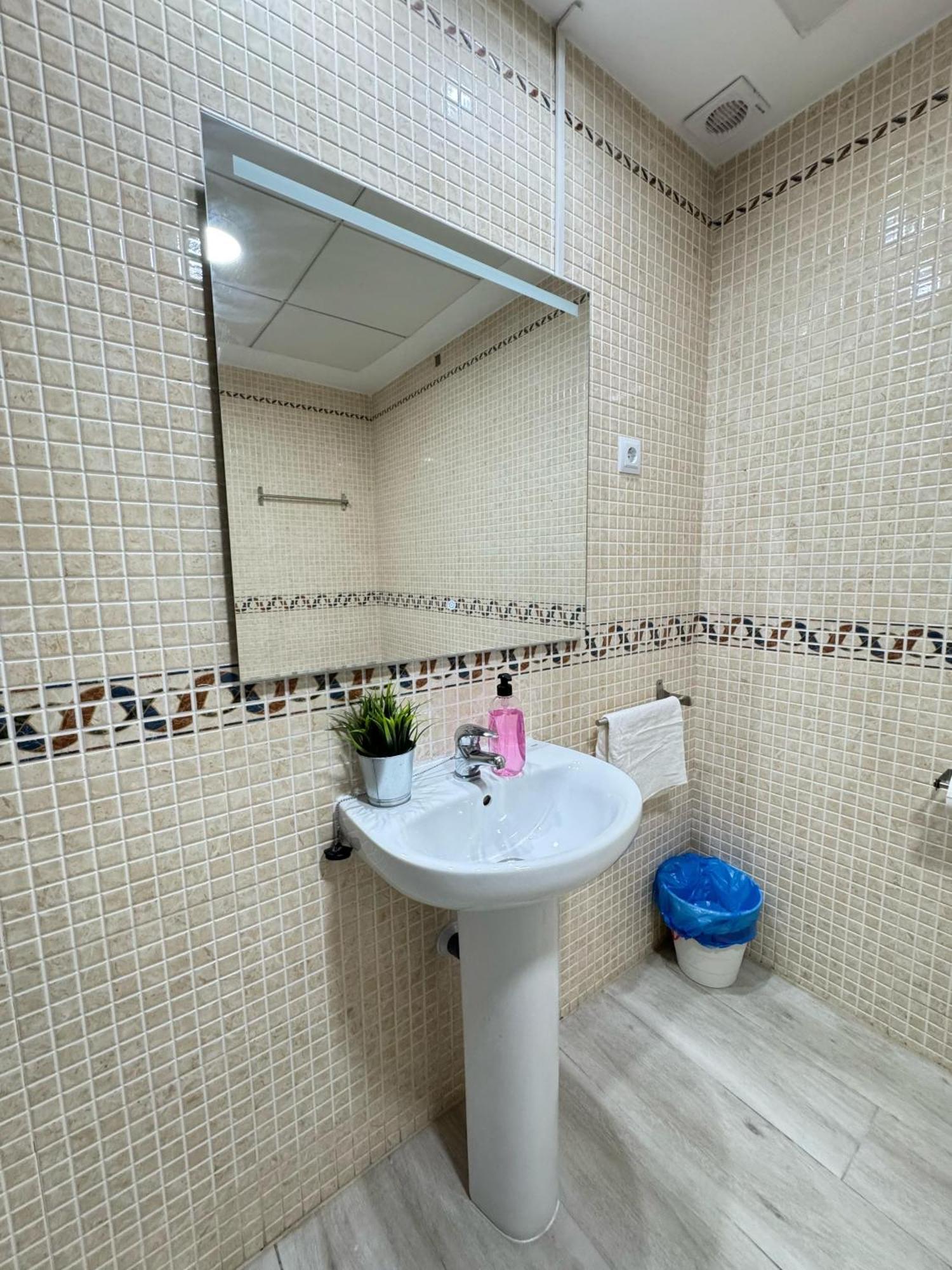 Luminosos Pozuelo A 8 Minutos De Palacio Real Apartamento