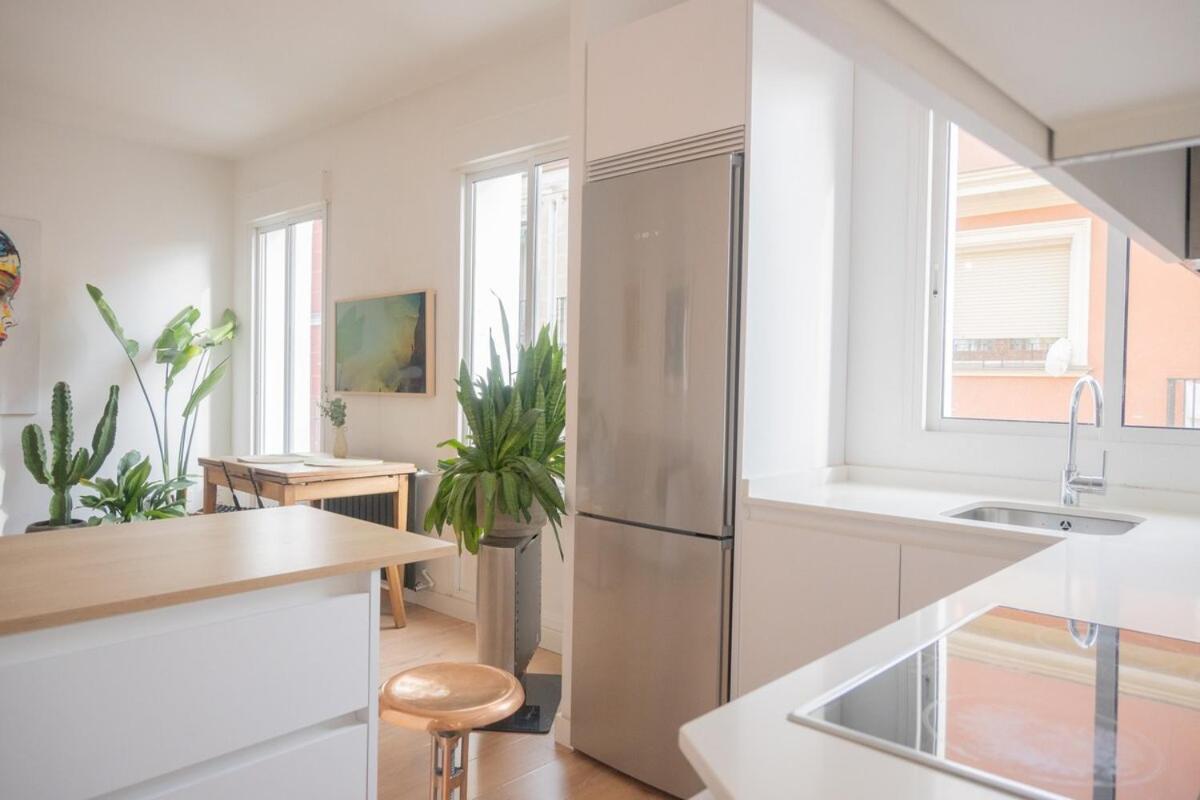 Apartment For Spring Urban Temporal Pri103c *