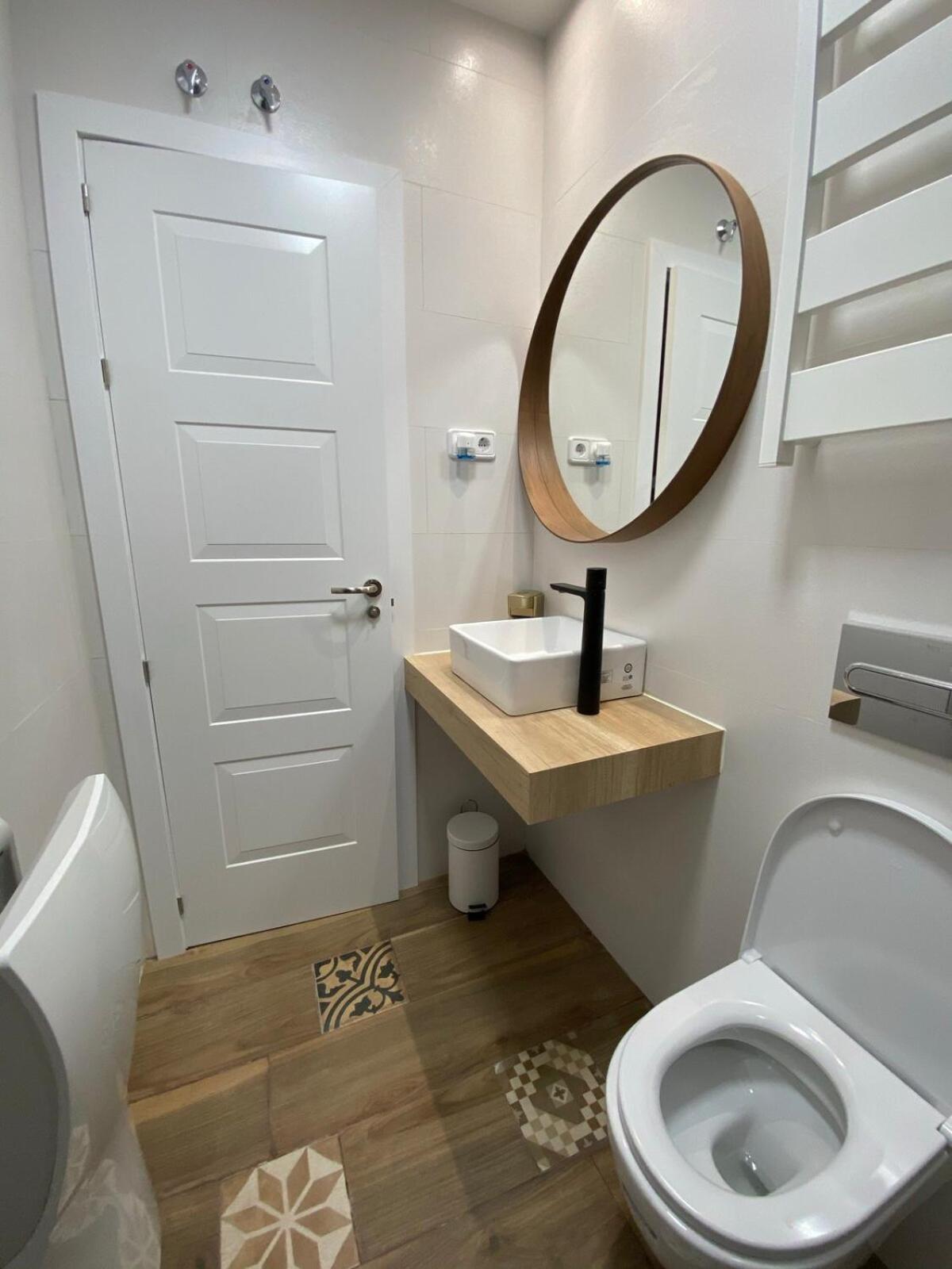 Entire In The Center - 10 Pax Apartment