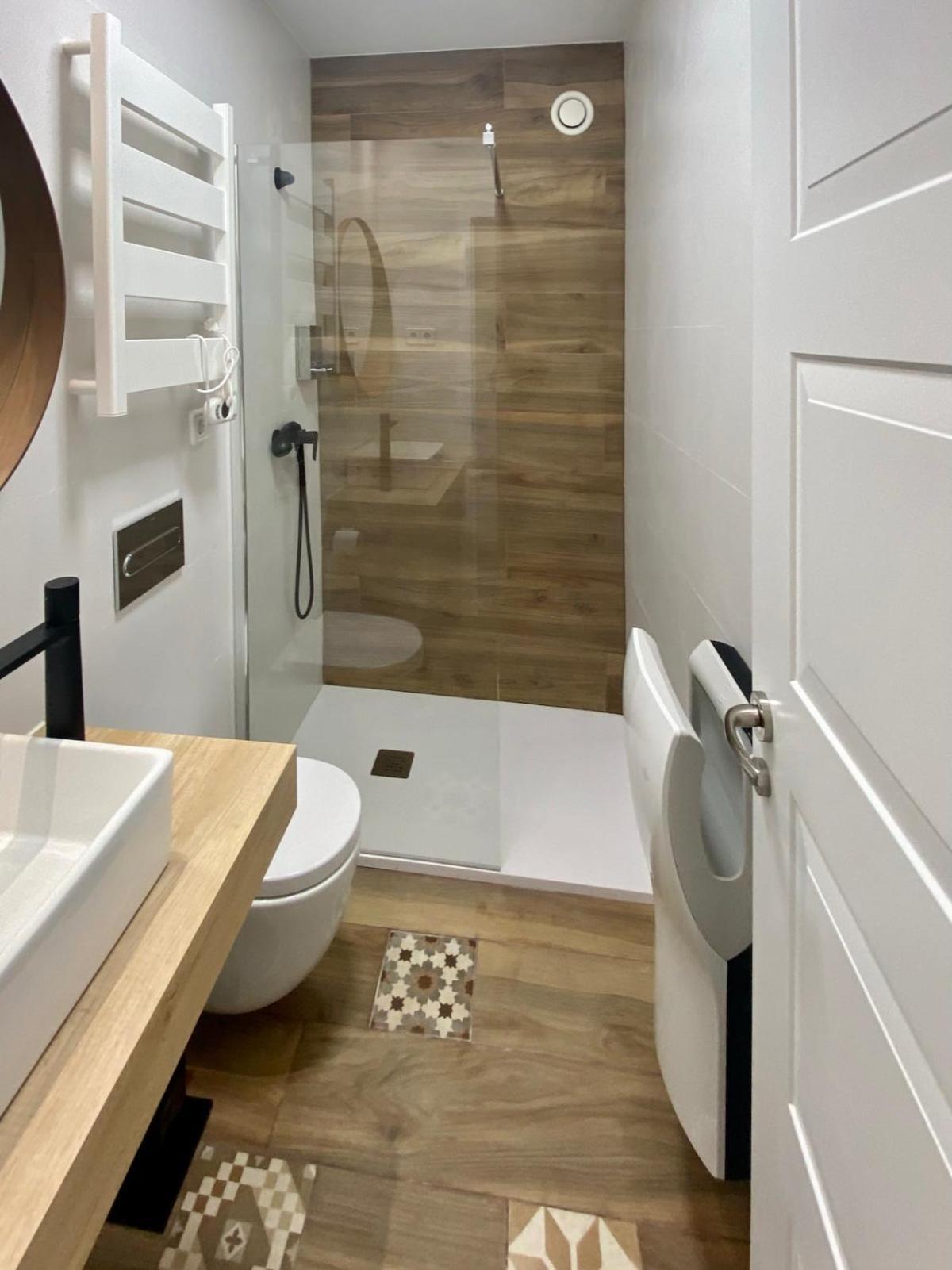 Private For 2 People - 2 Apartment Madrid