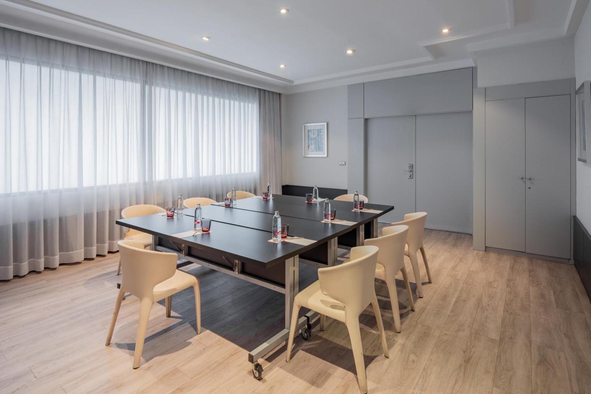 Hotel Alameda Aeropuerto, Affiliated By Melia 4*