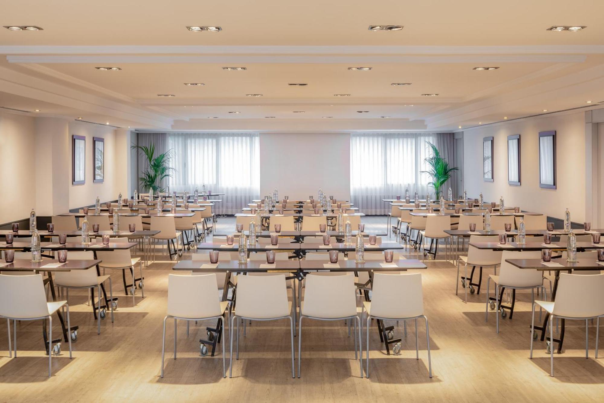 Hotel Alameda Aeropuerto, Affiliated By Melia 4*