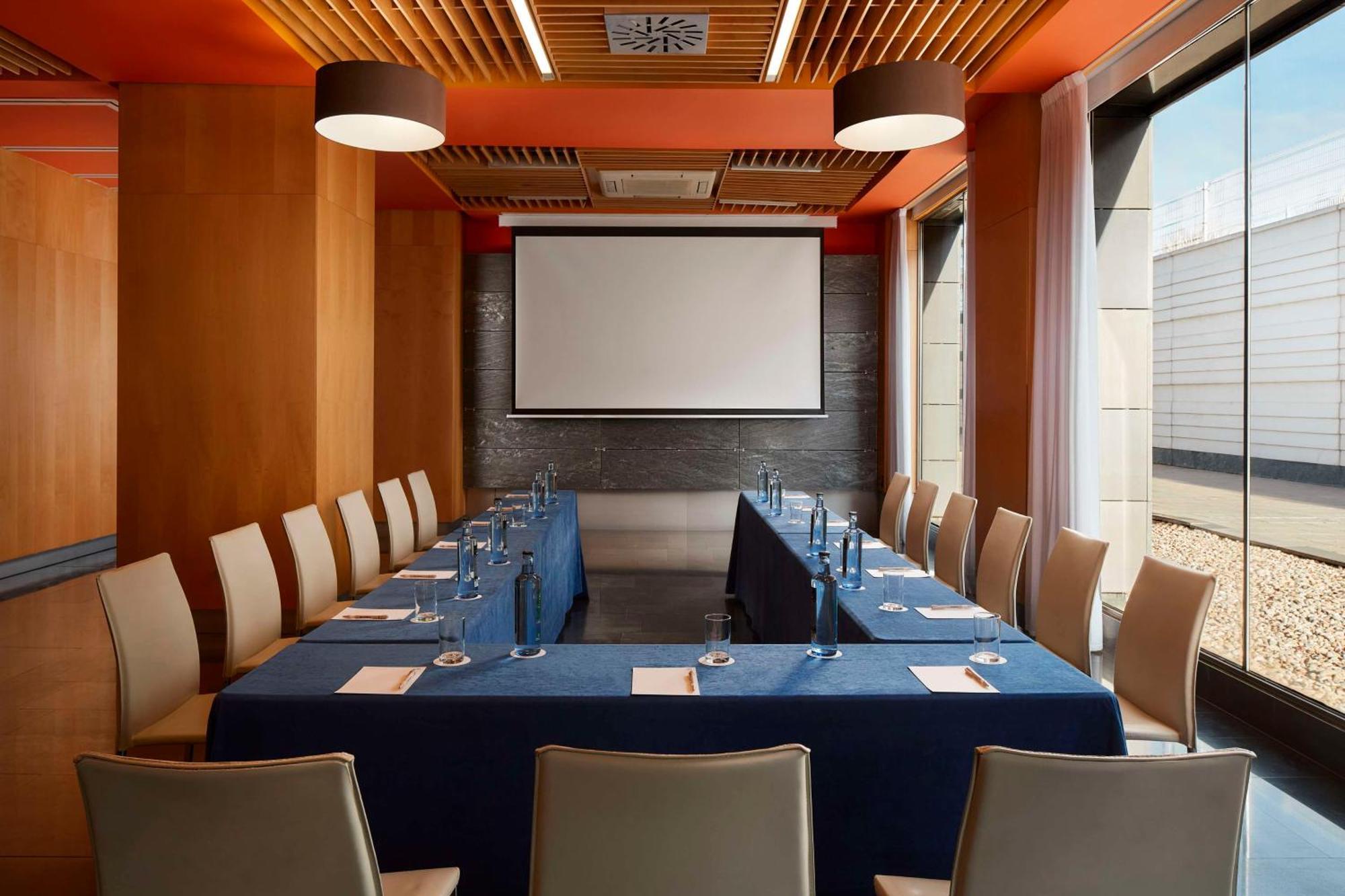 Nh Tablas Hotel
