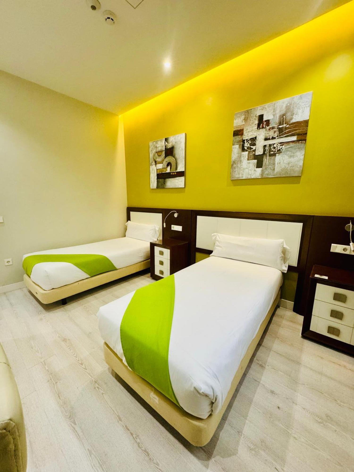 Apolo Apartment *