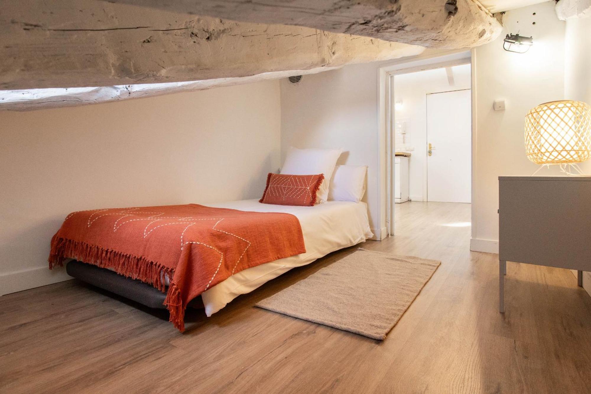 Plaza Mayor Attic En