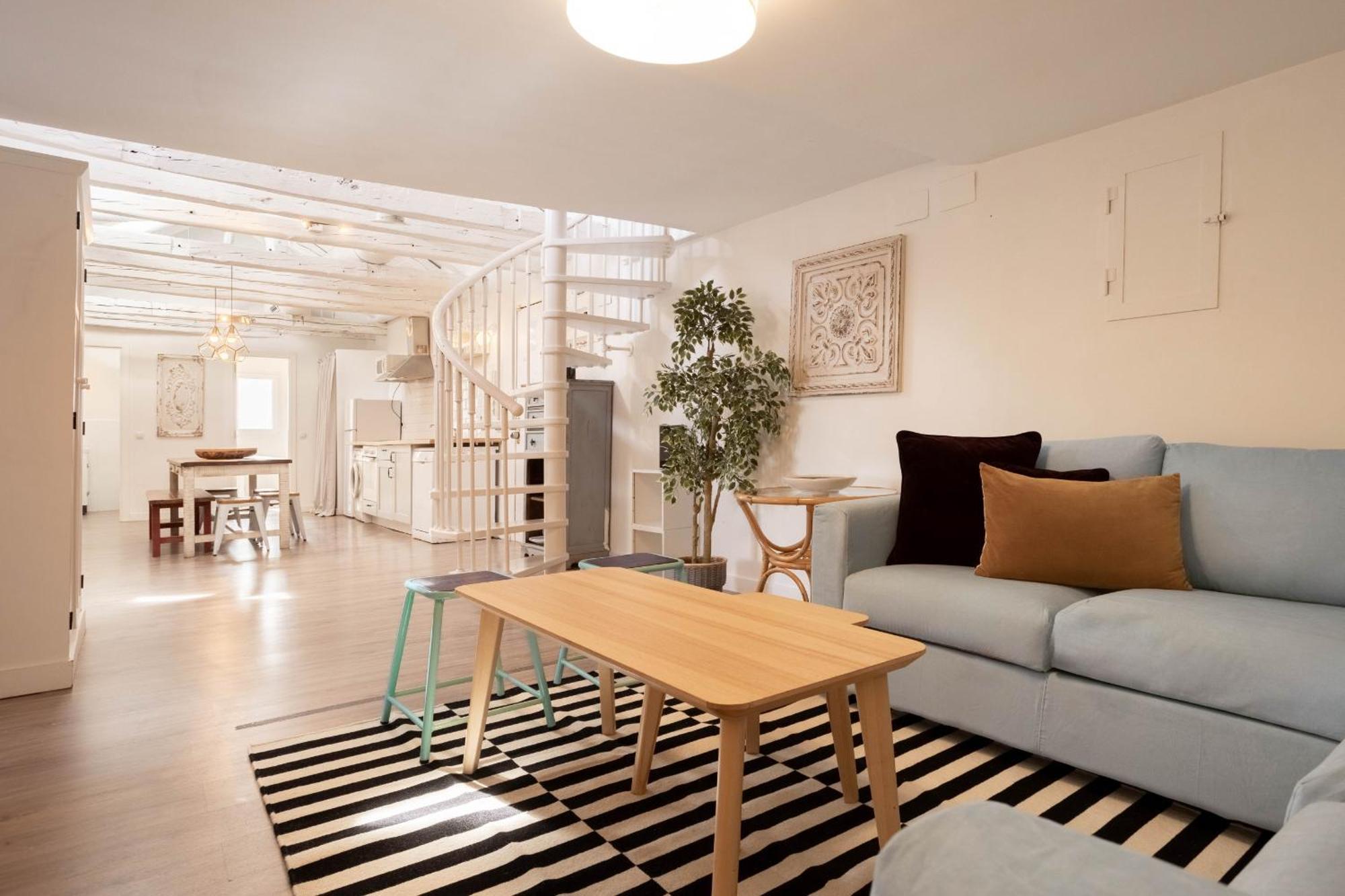 Apartamento Plaza Mayor Attic En Madri