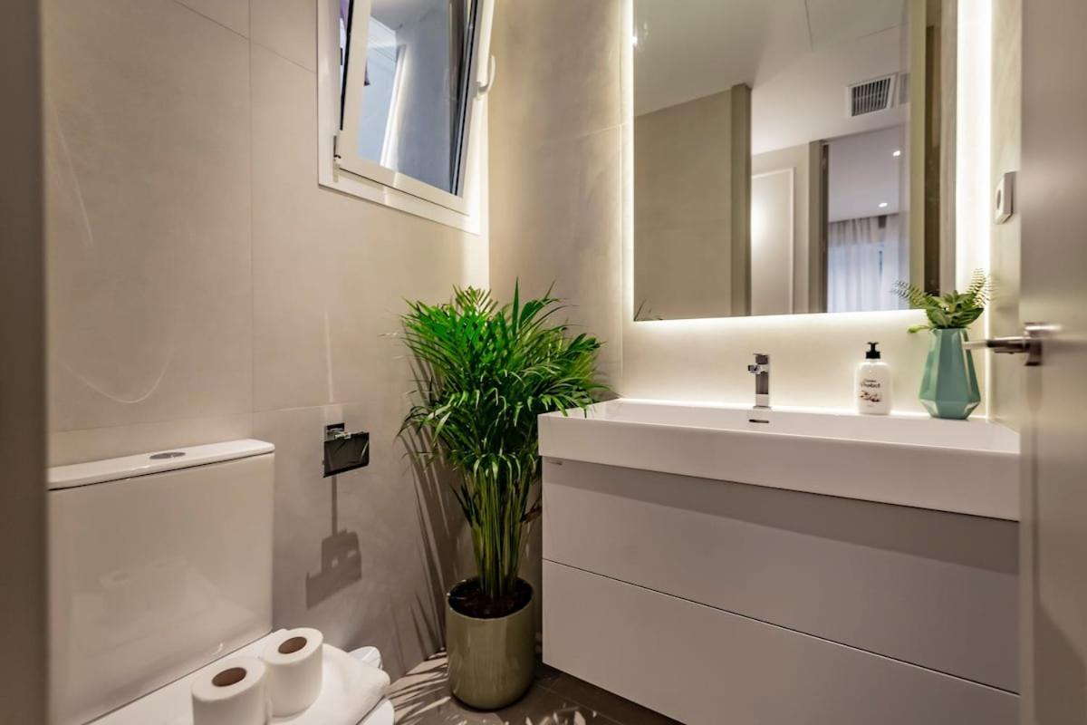 Luxury & Exclusive Salamanca 10 Pax Apartment Madrid