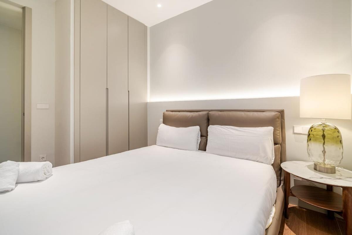 Luxury & Exclusive Salamanca 10 Pax Apartment *