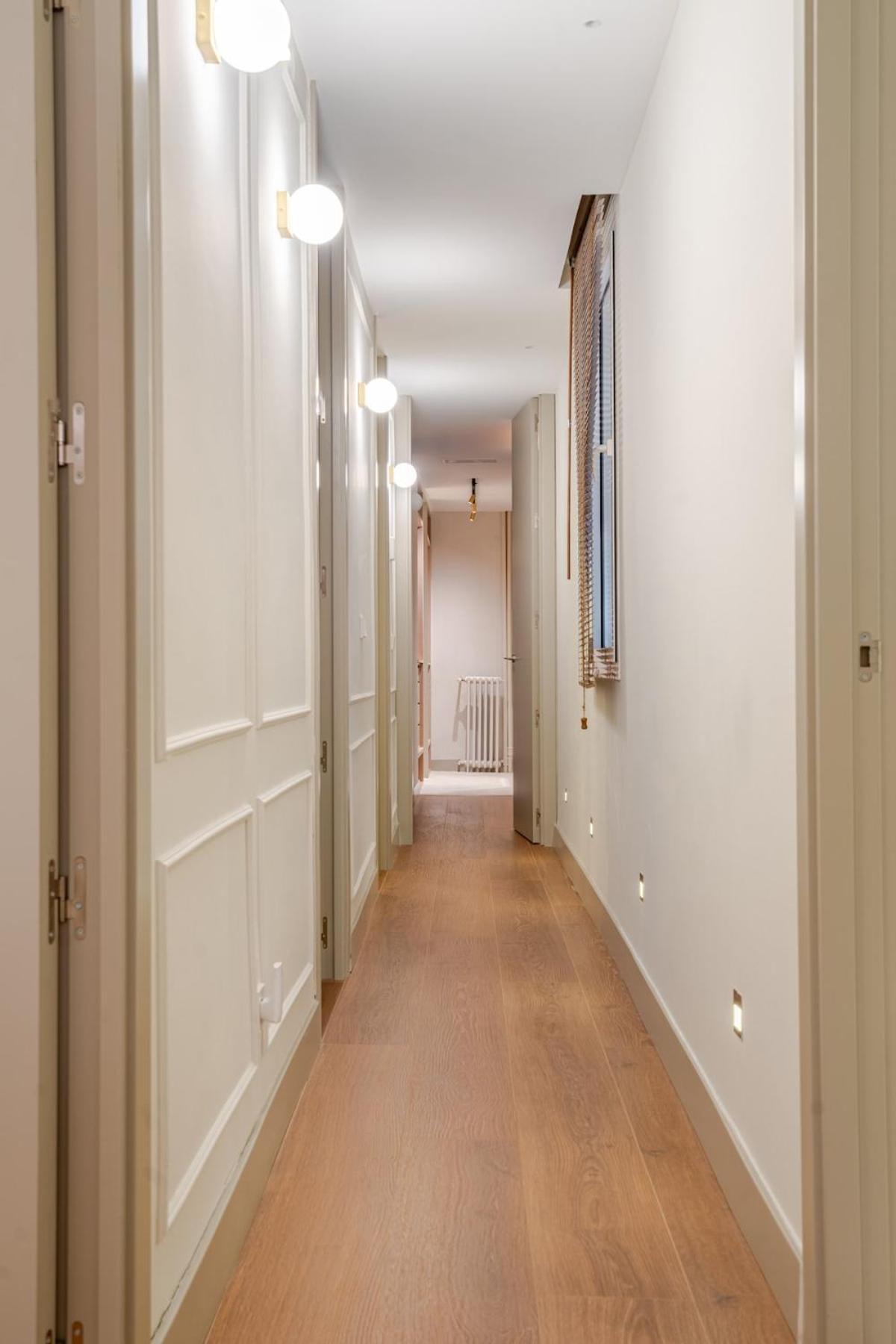 Luxury & Exclusive Salamanca 10 Pax Apartment *