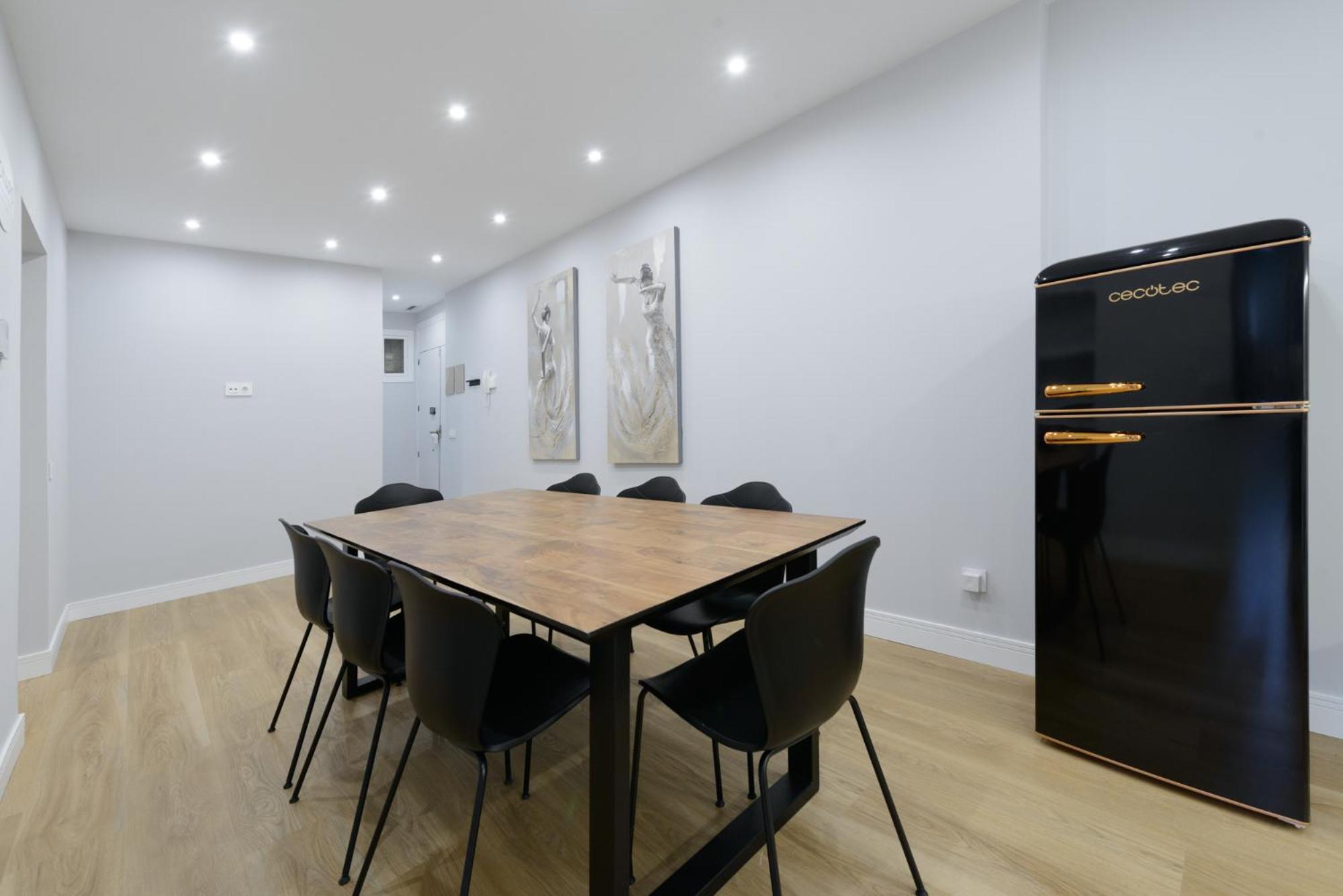 Apartment Museum Area Atocha 3br 2bth *